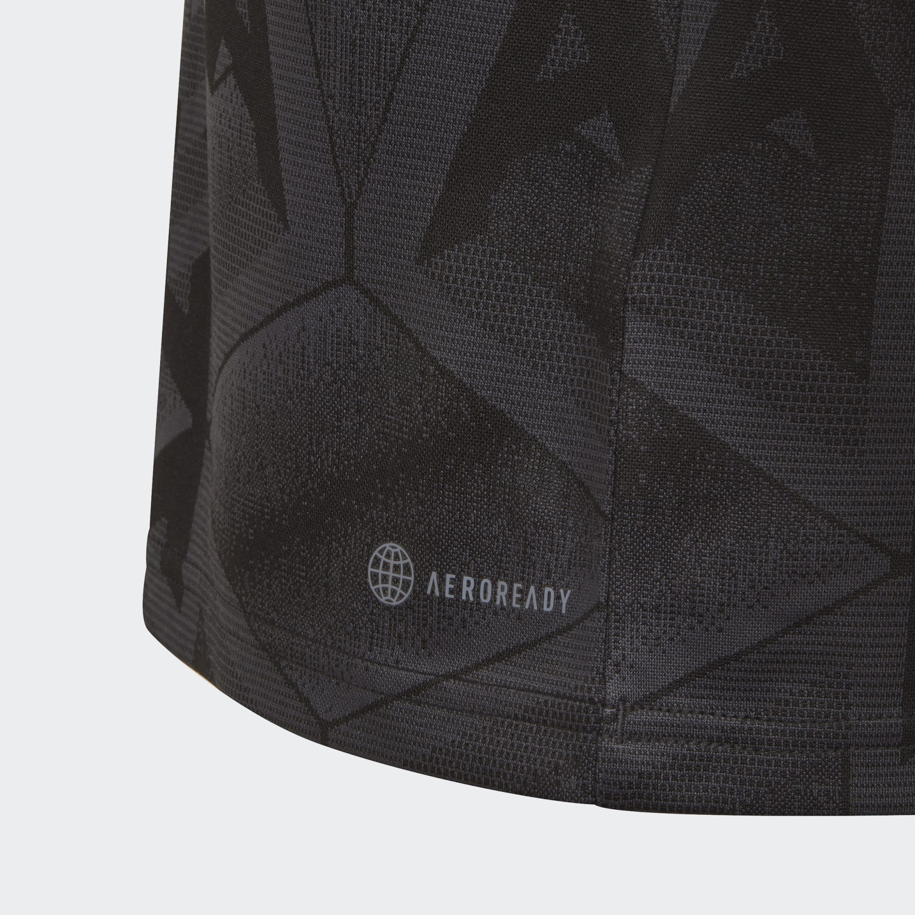 Arsenal 22/23 Away Mini Kit