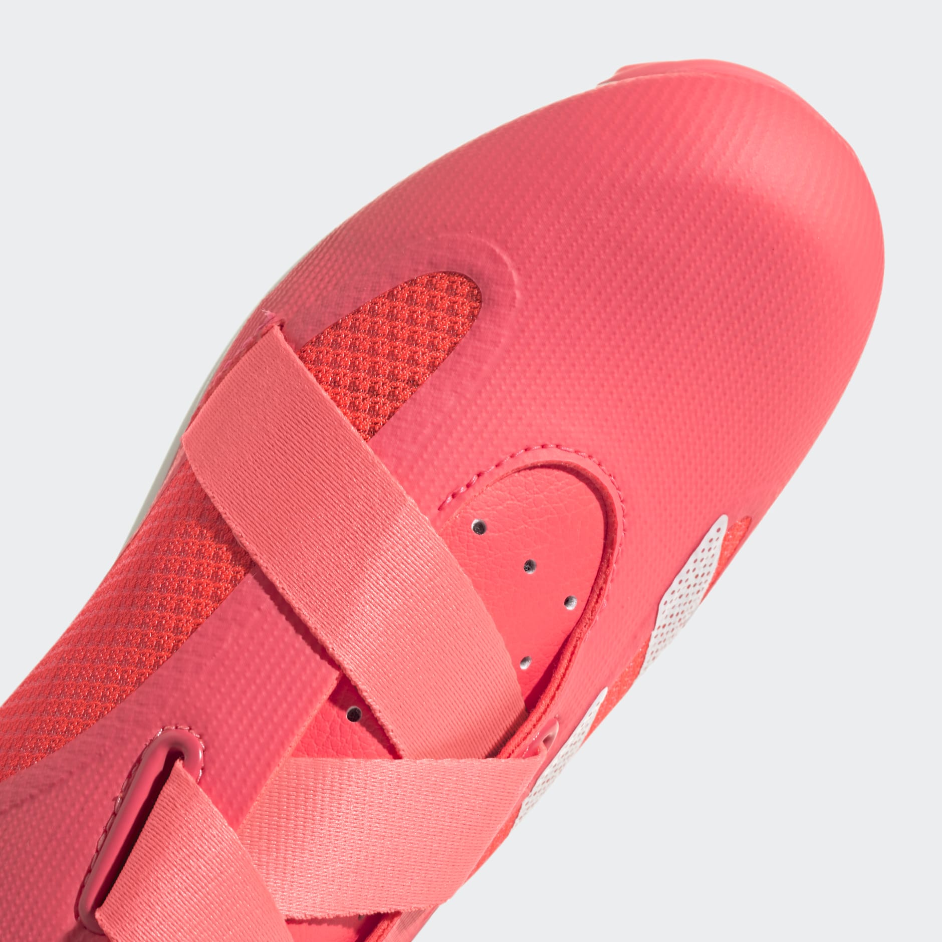 THE INDOOR CYCLING SHOE