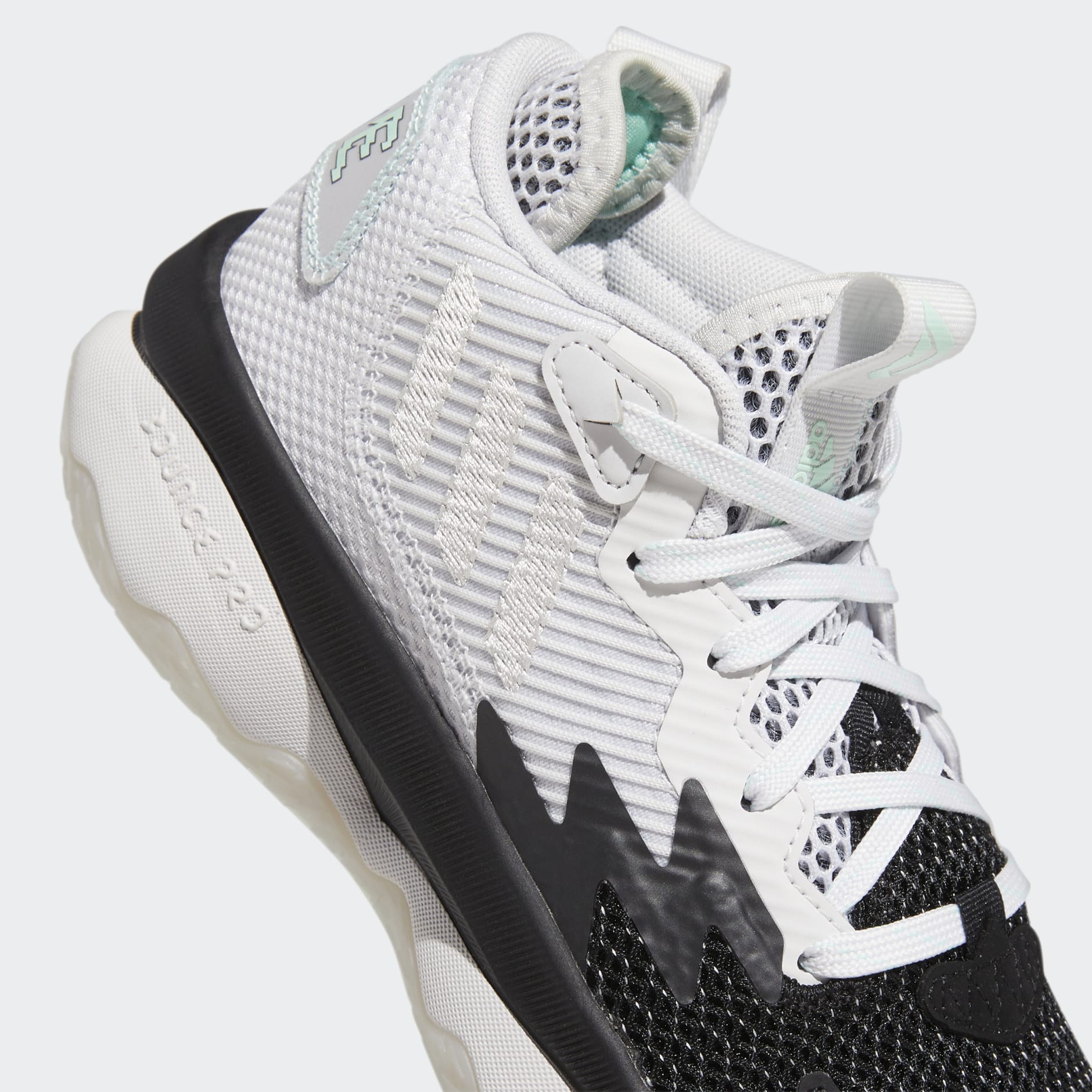 Dame 8 Shoes