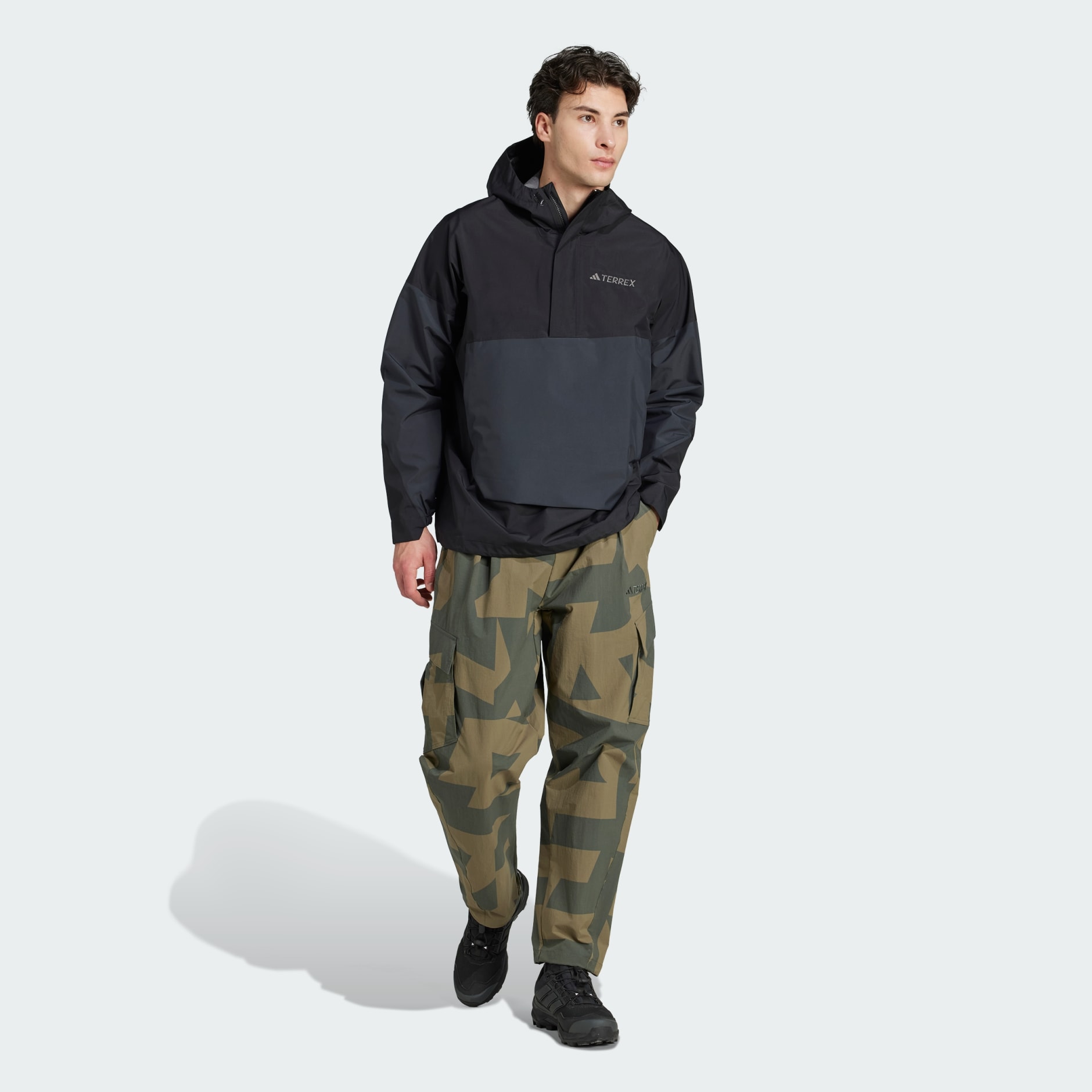 Pantaloni cargo Terrex Xploric cu imprimeu