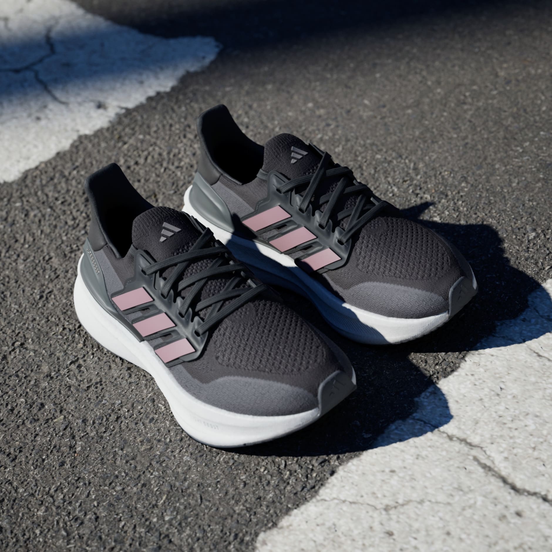 Ultraboost 5 運動鞋