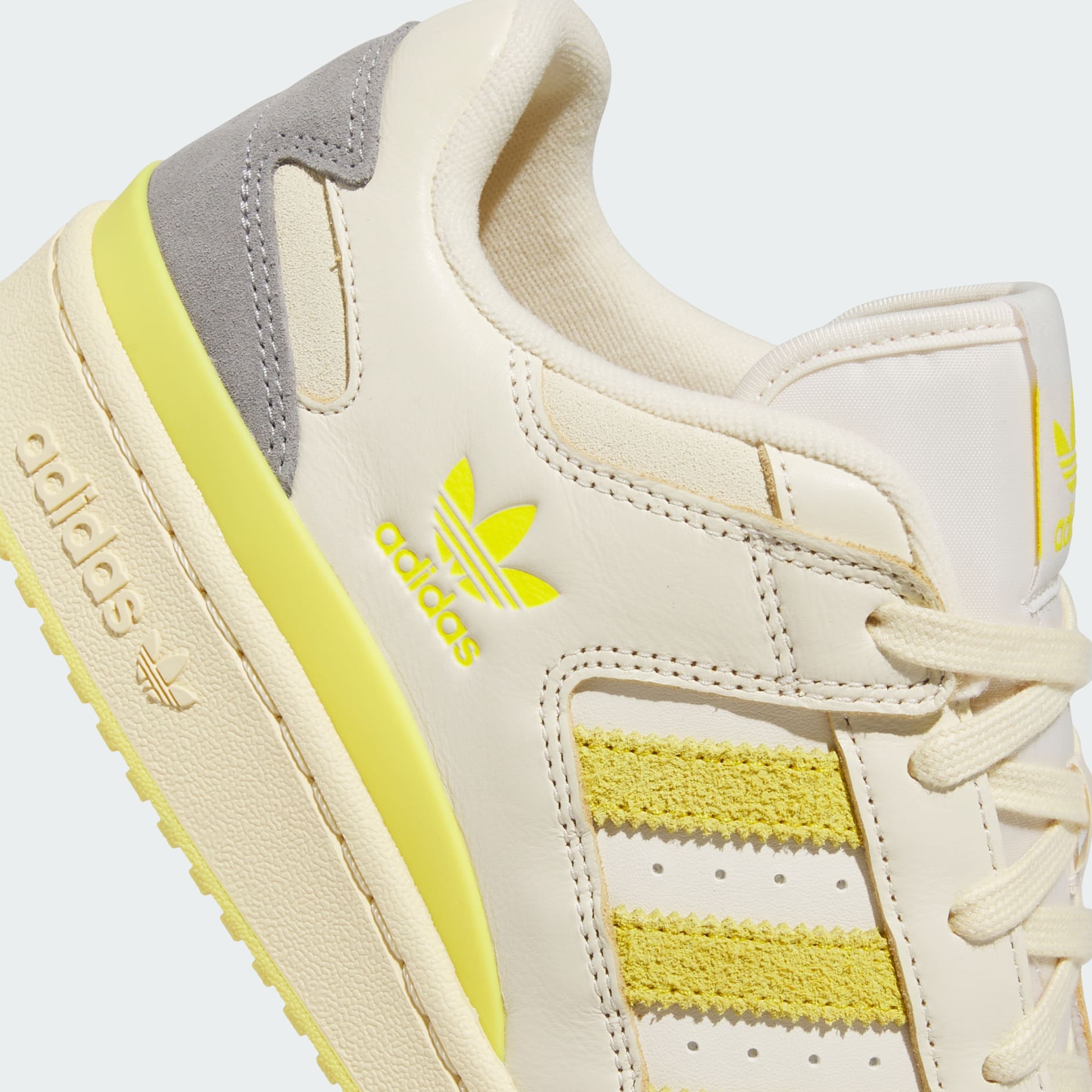 حذاء Forum Low CL