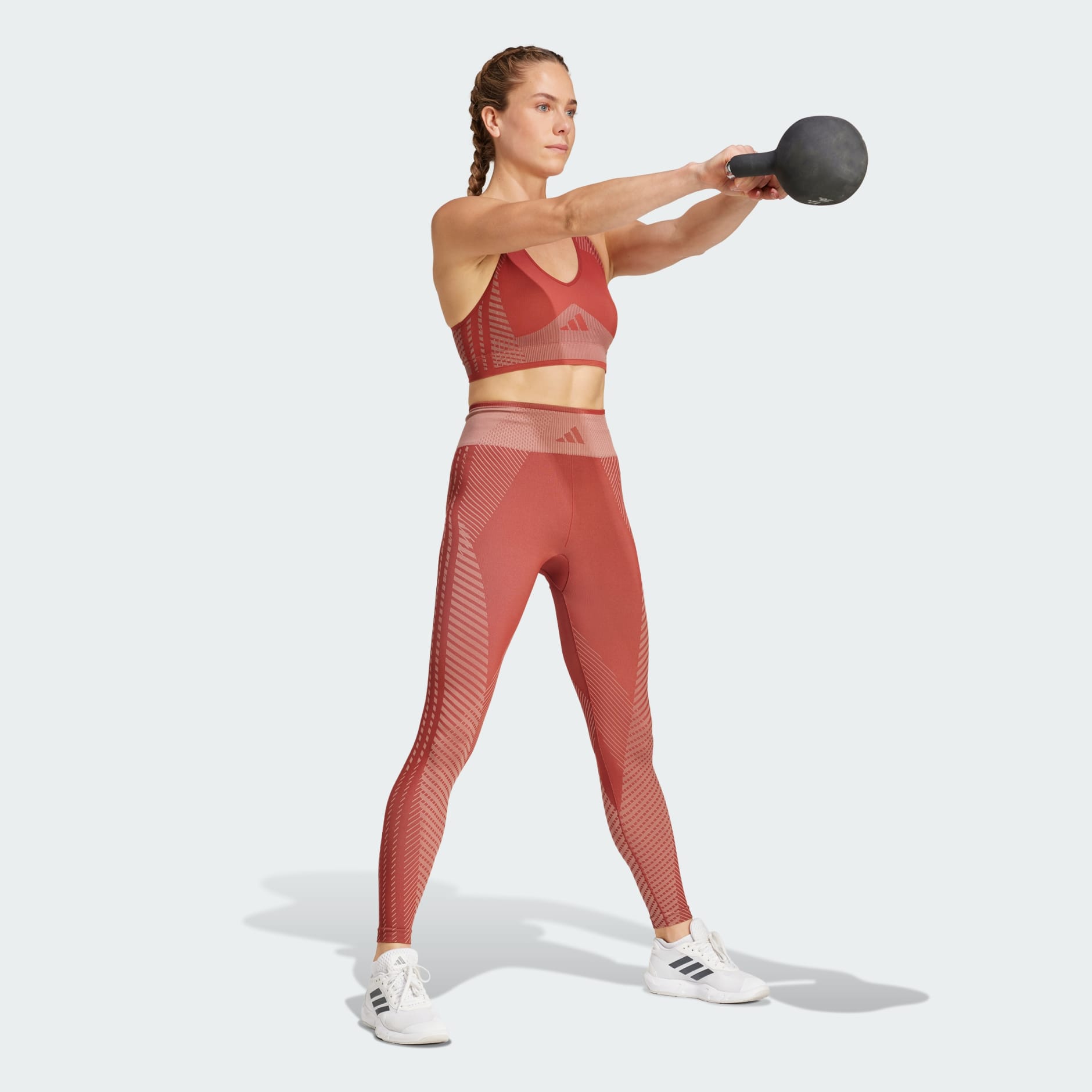 Bustieră de antrenament cu susținere ușoară AEROKNIT