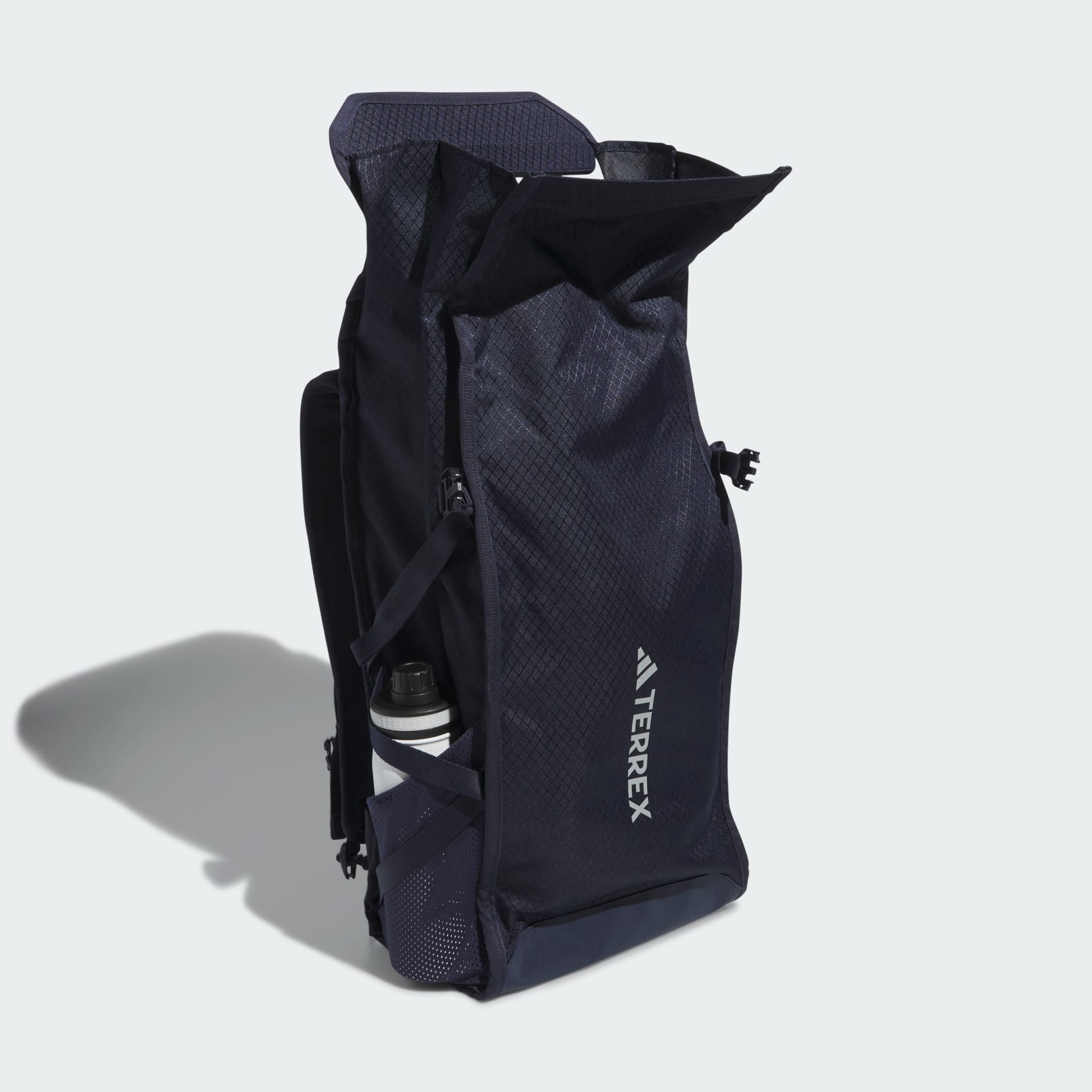 Reebok short cheap haul backpack review