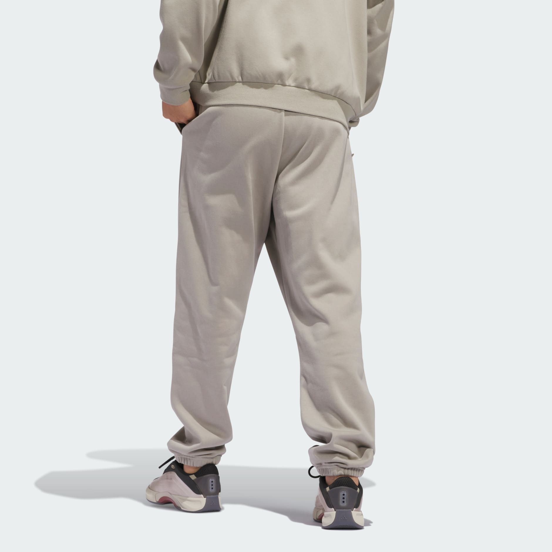 adidas Basketball Fleece Joggers (Gender Neutral)