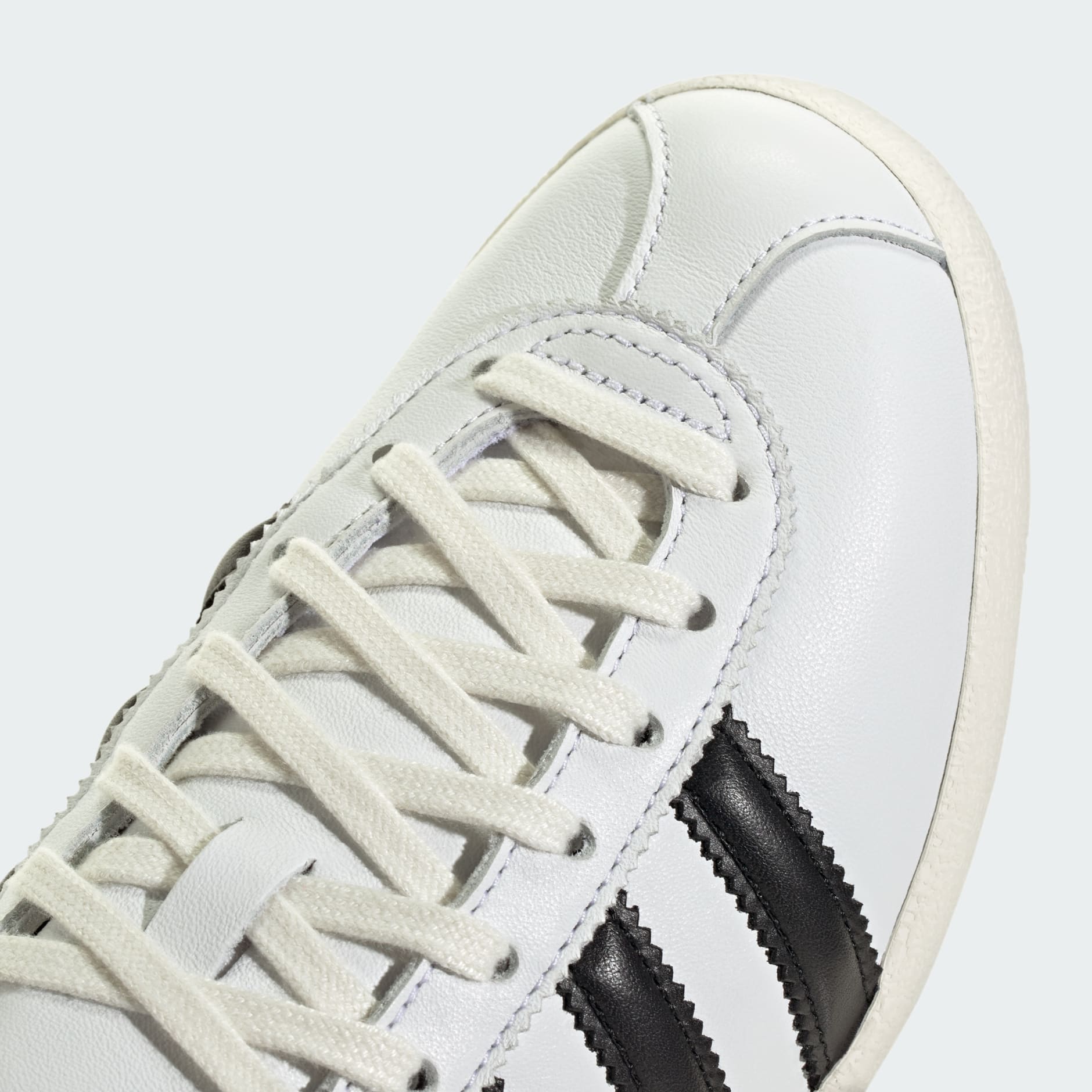 حذاء Adidas Blanc