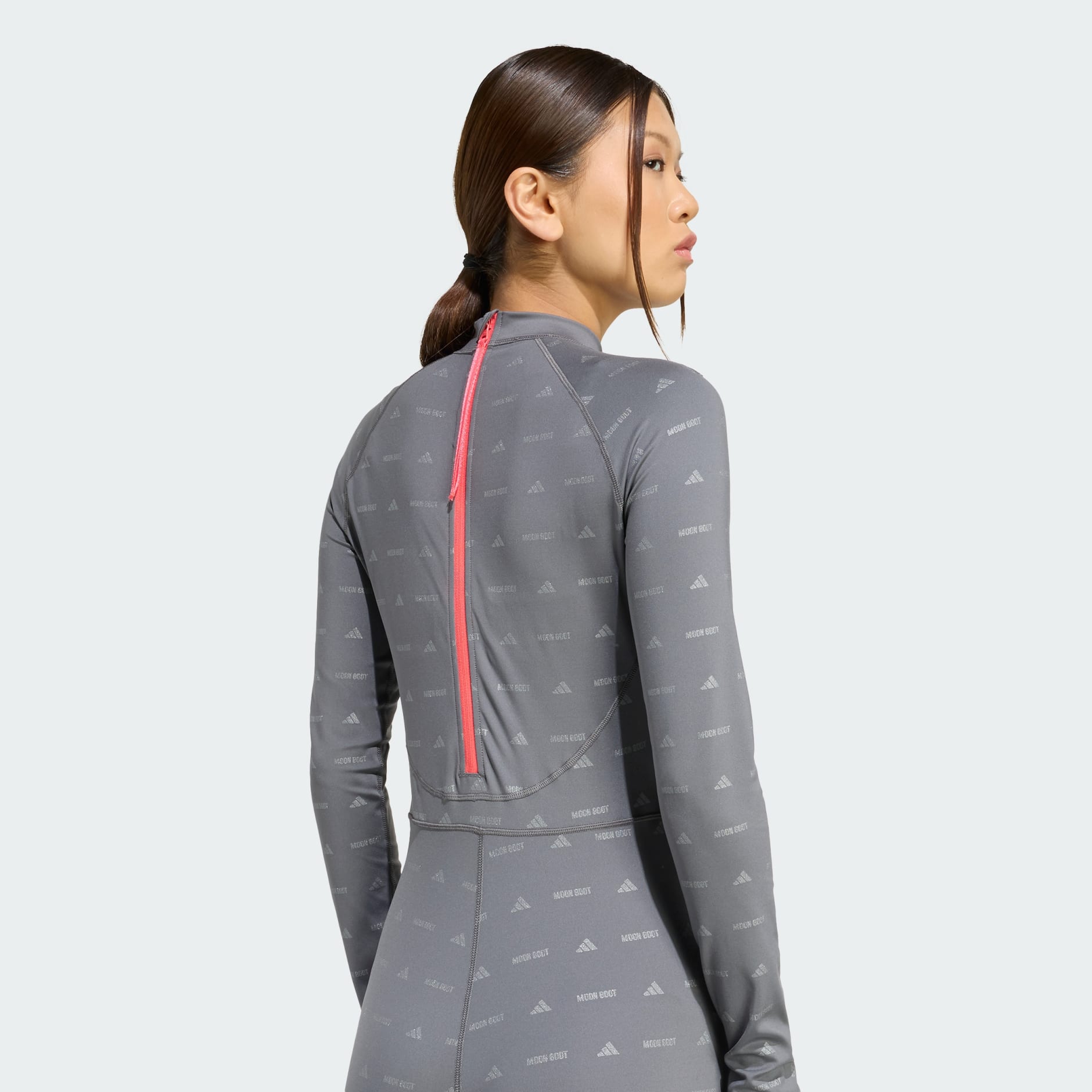 Body adidas x MOON BOOT