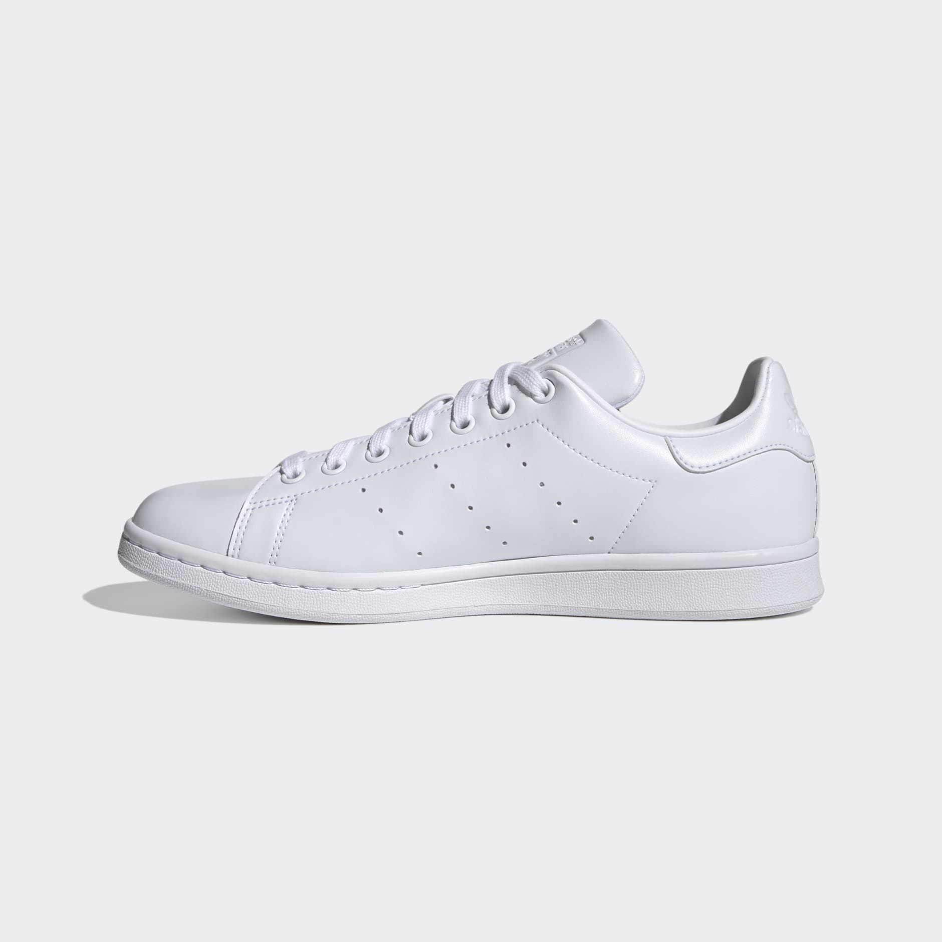 adidas Smith Shoes - White | adidas TZ