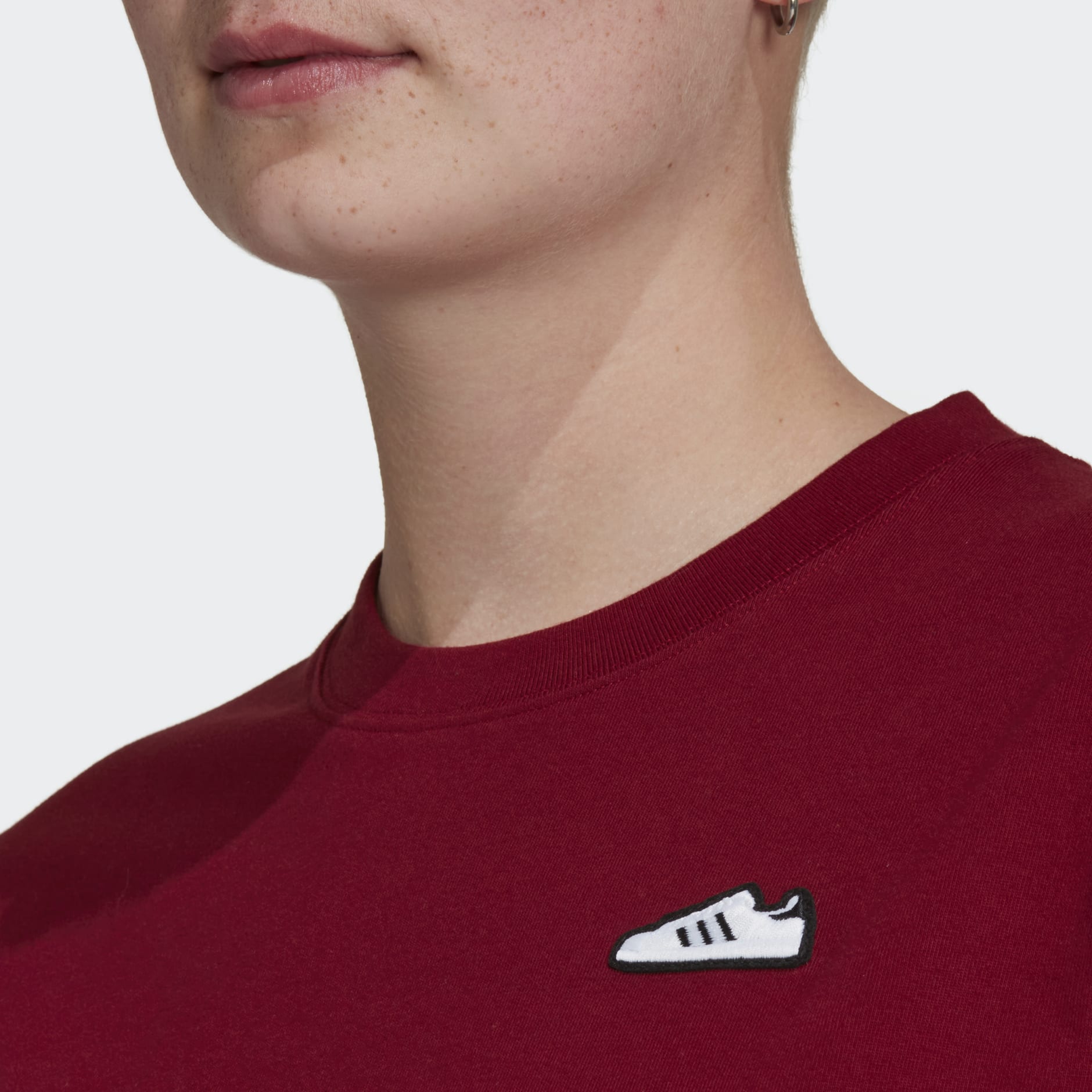 EMBROIDERY TEE