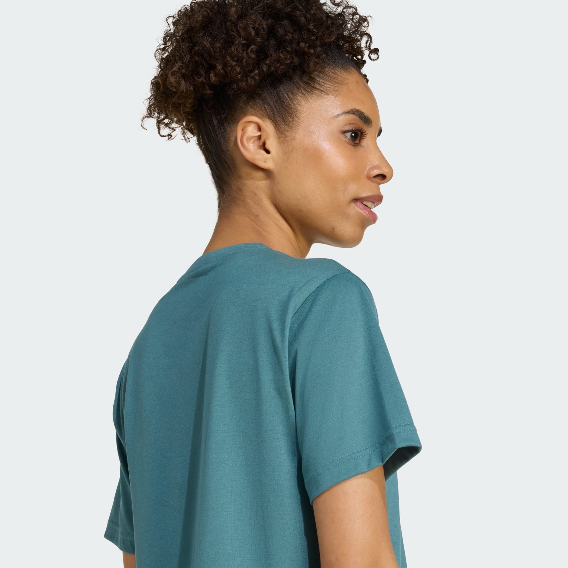 Train Essentials Big Logo Performance Training Tee