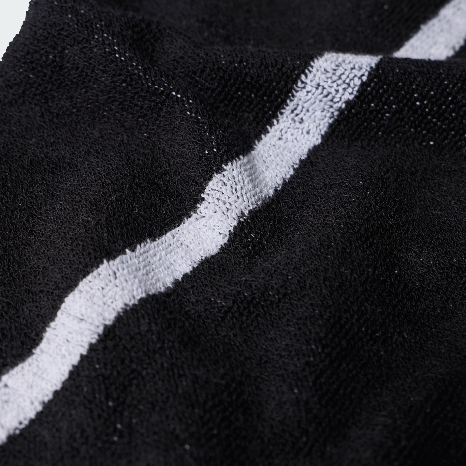 MERCEDES - AMG PETRONAS FORMULA 1 TEAM TOWEL