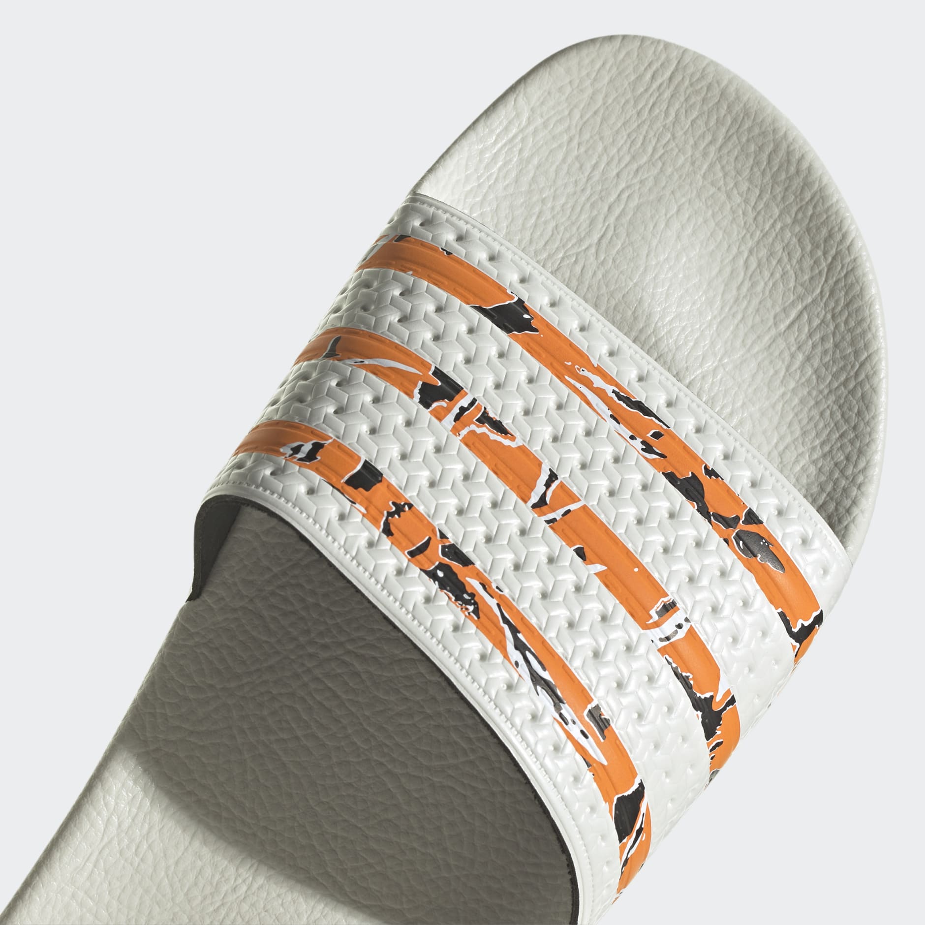 ADILETTE