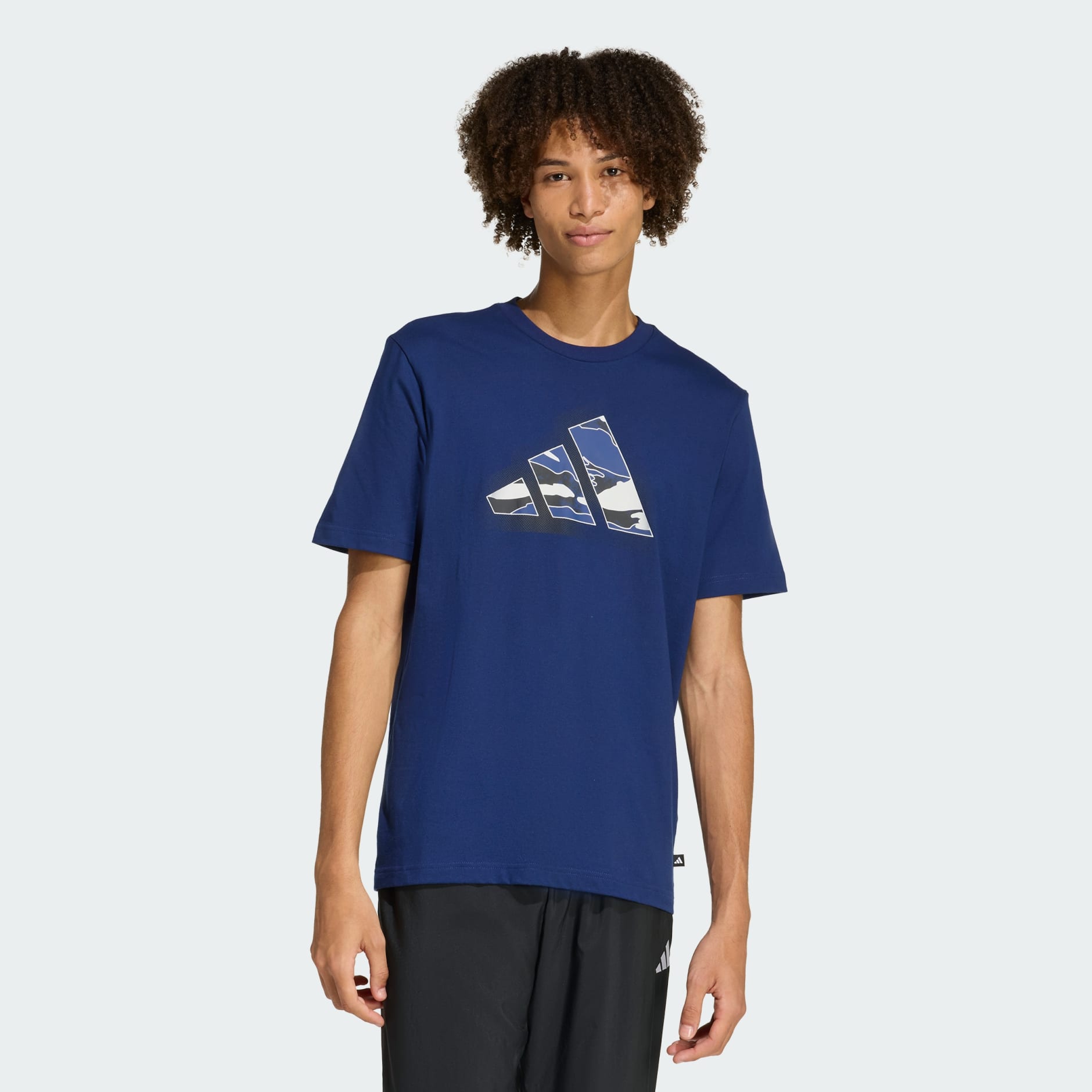 CAMO MODERN LOGO GRAPHIC T-SHIRT