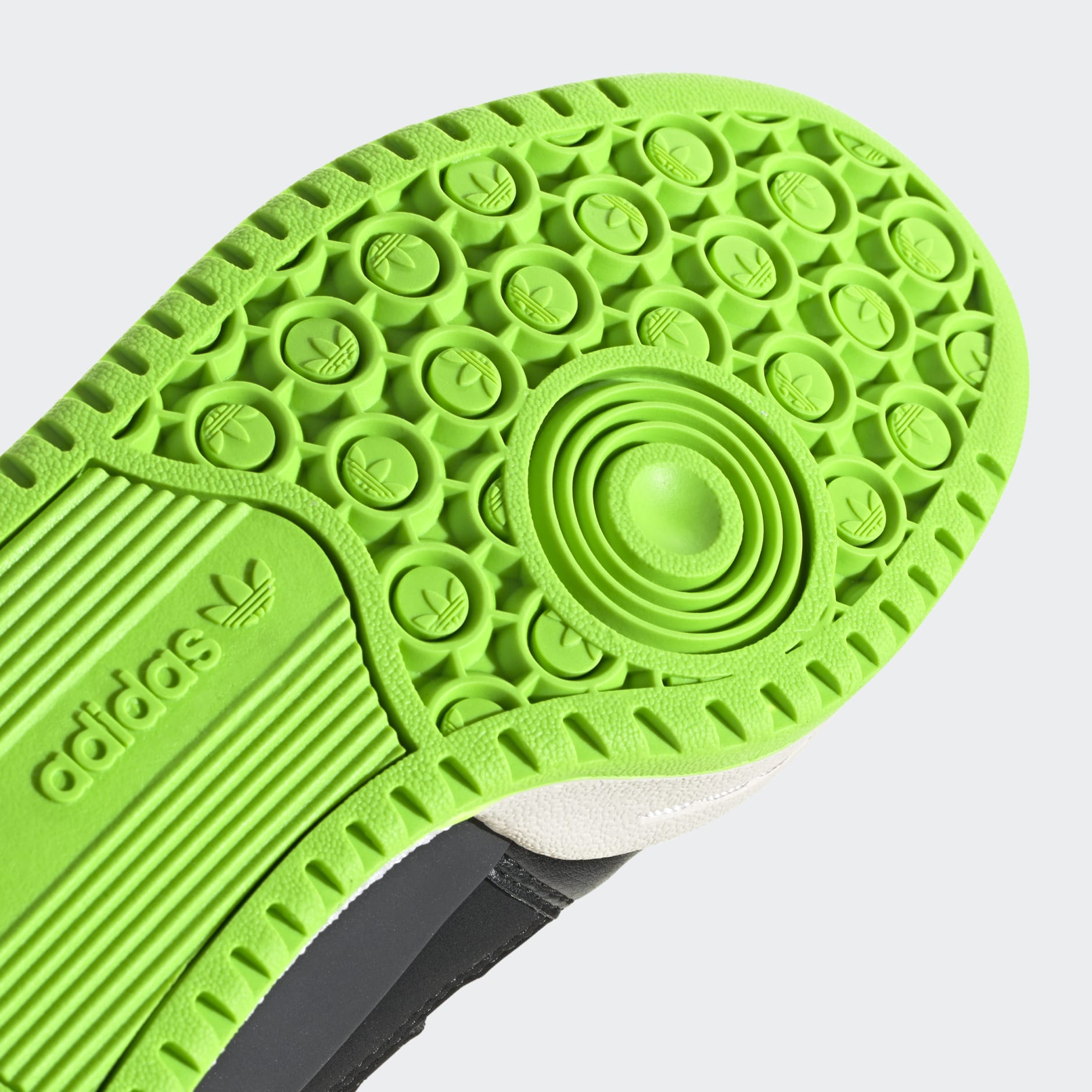 Forum Low Shoes