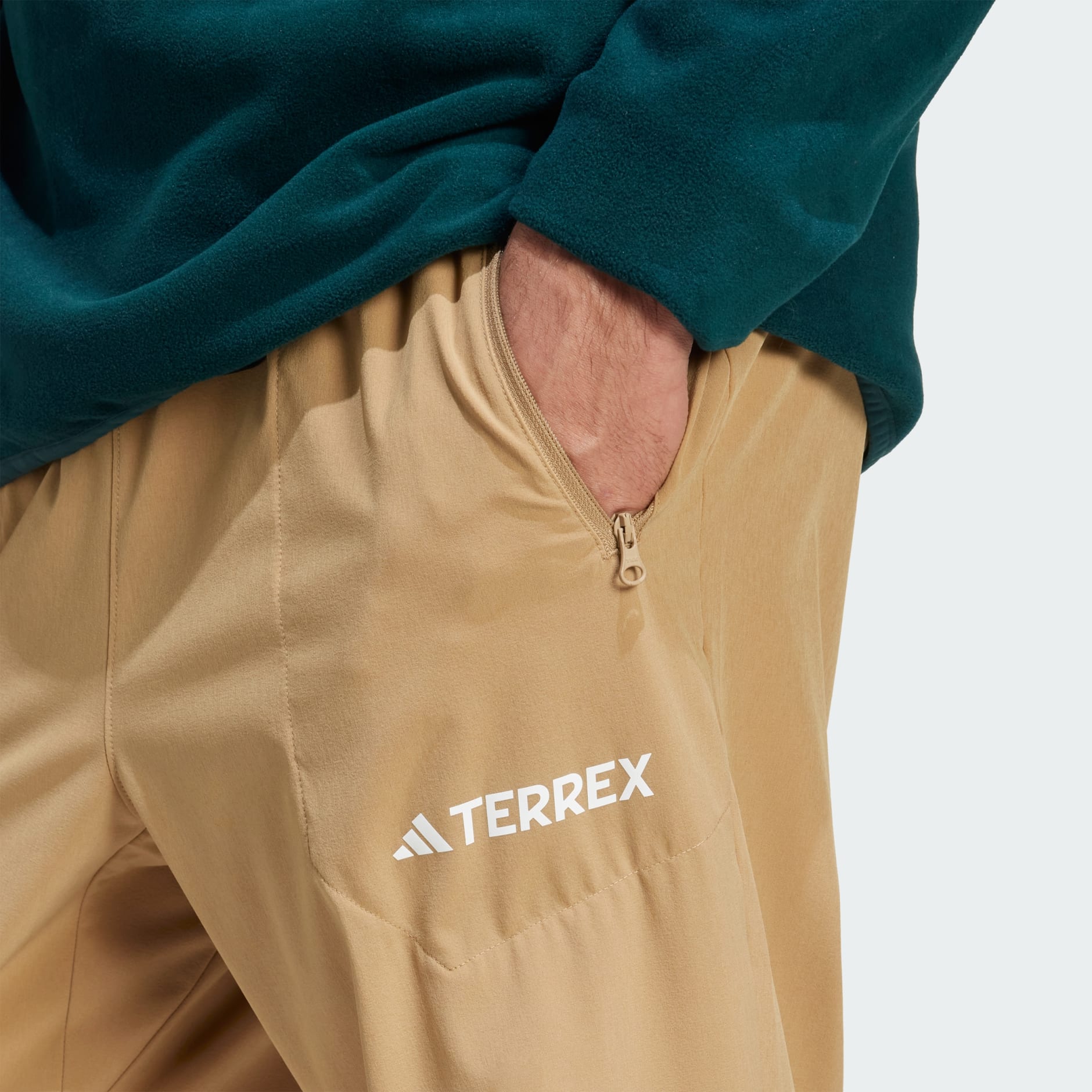 Rastezljive hlače Multi Essentials