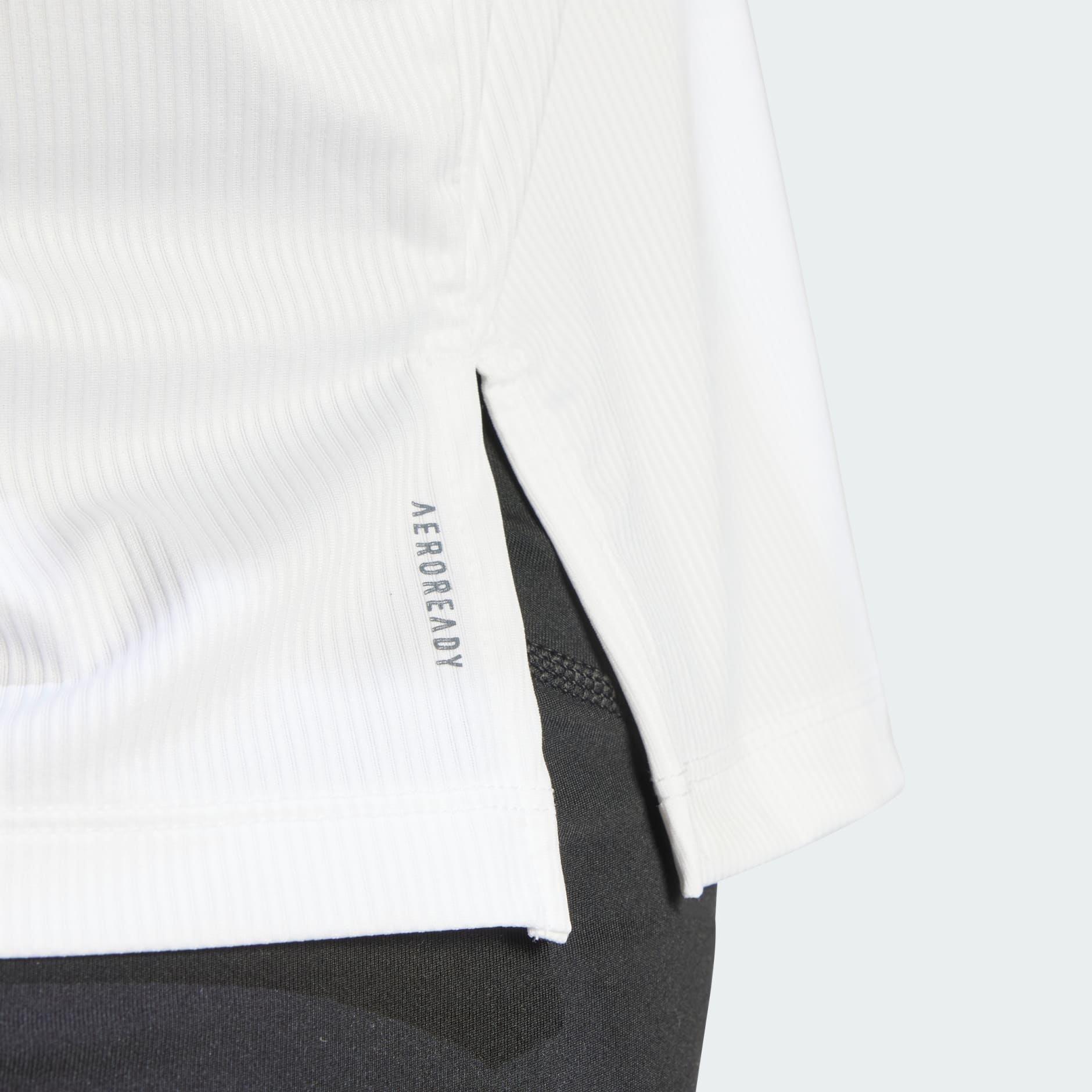 Studio Tee