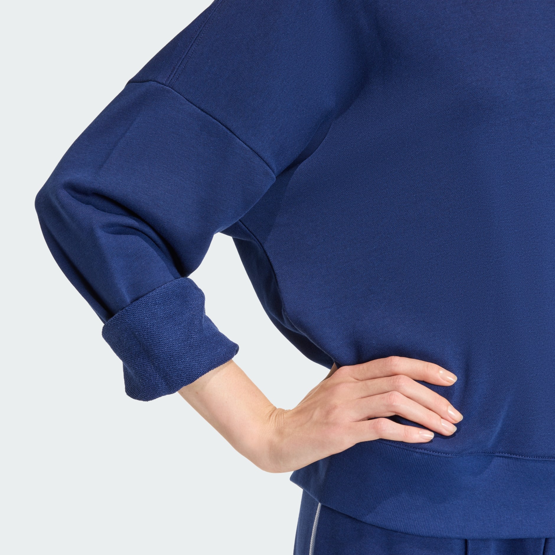 Bluză sport Seasonal Essentials Colorpop cu grafică brodată