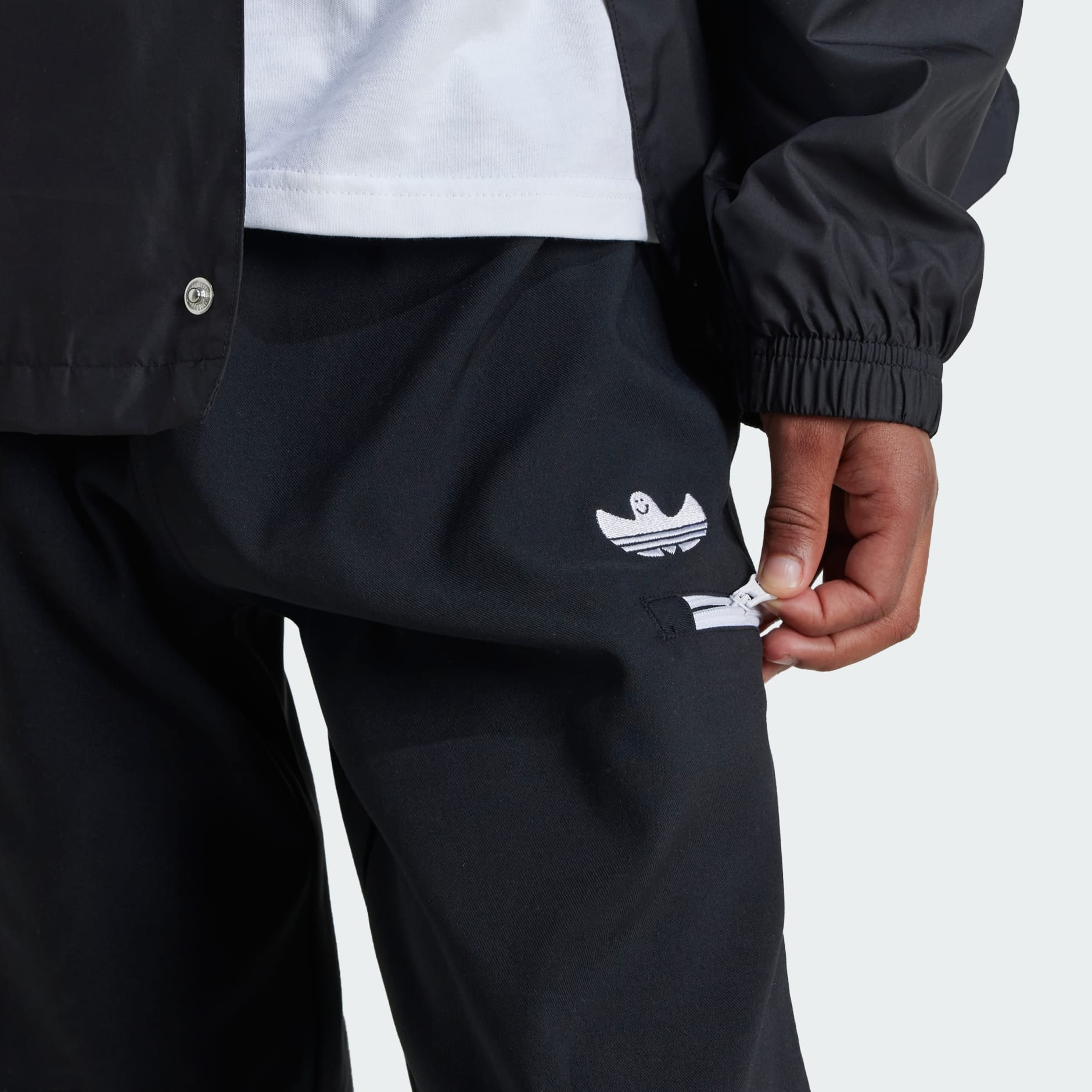 Adidas chino joggers gris best sale