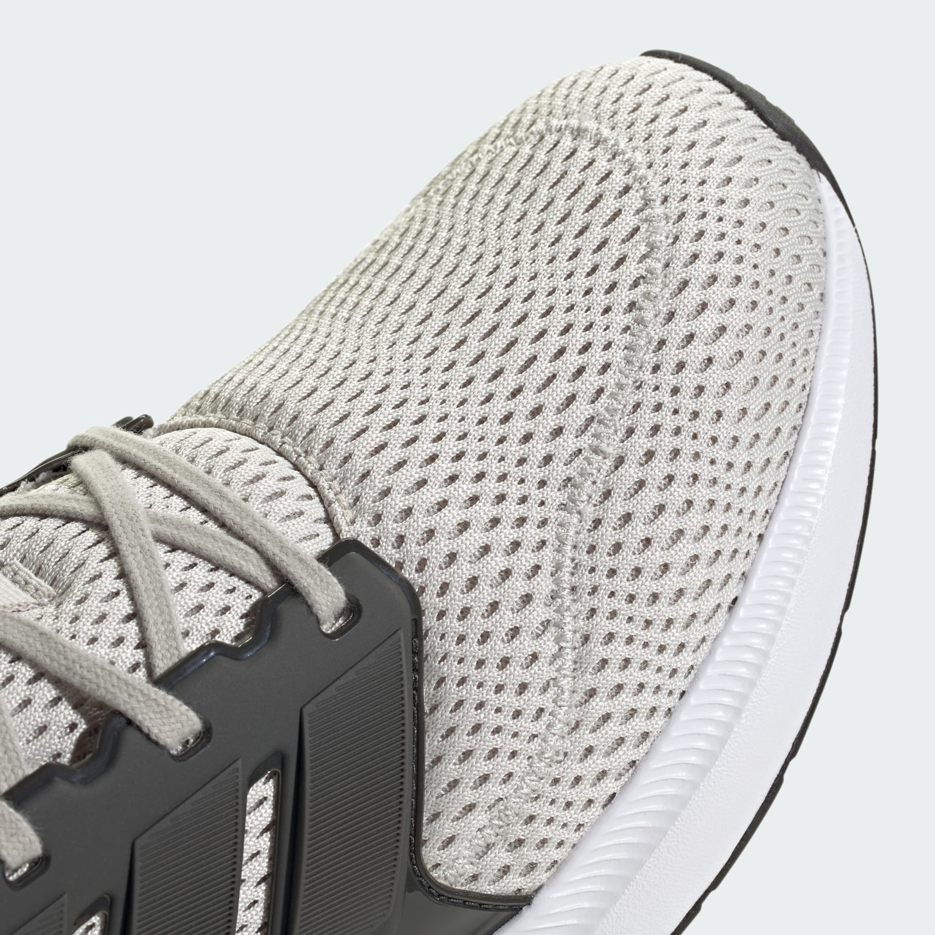 حذاء Ultimashow 2.0