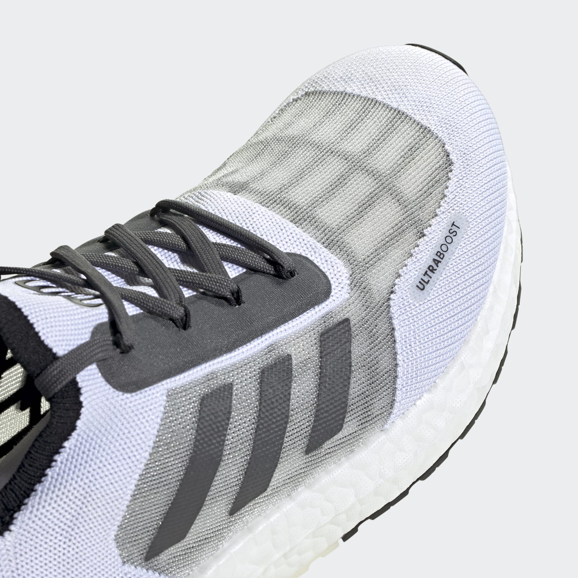Ultraboost SUMMER.RDY x James Bond Shoes