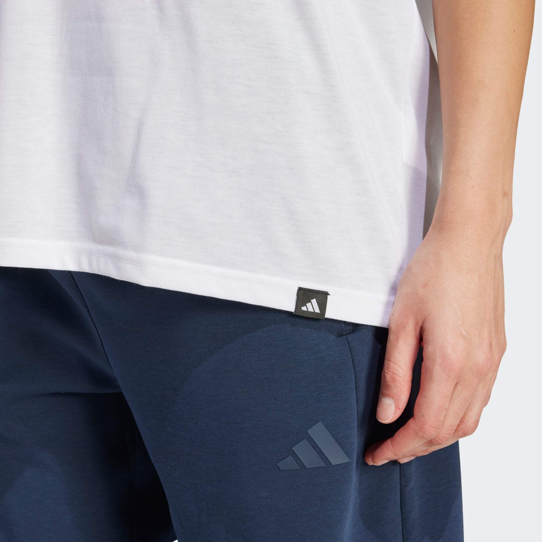 تيشيرت CLIMACOOL Strength Training برسومات جرافيكية