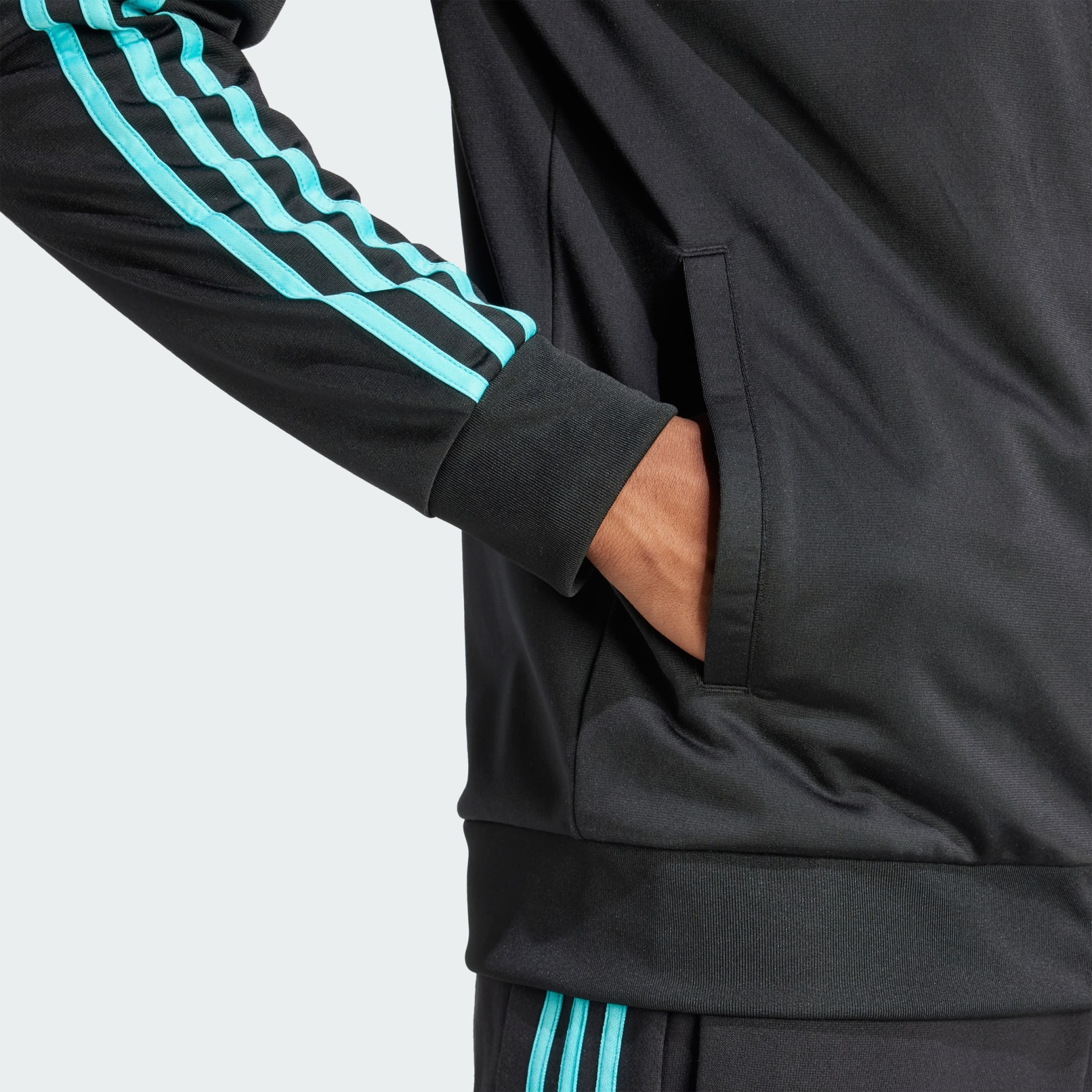 adidas MERCEDES - AMG PETRONAS FORMULA ONE TEAM DNA TRACK