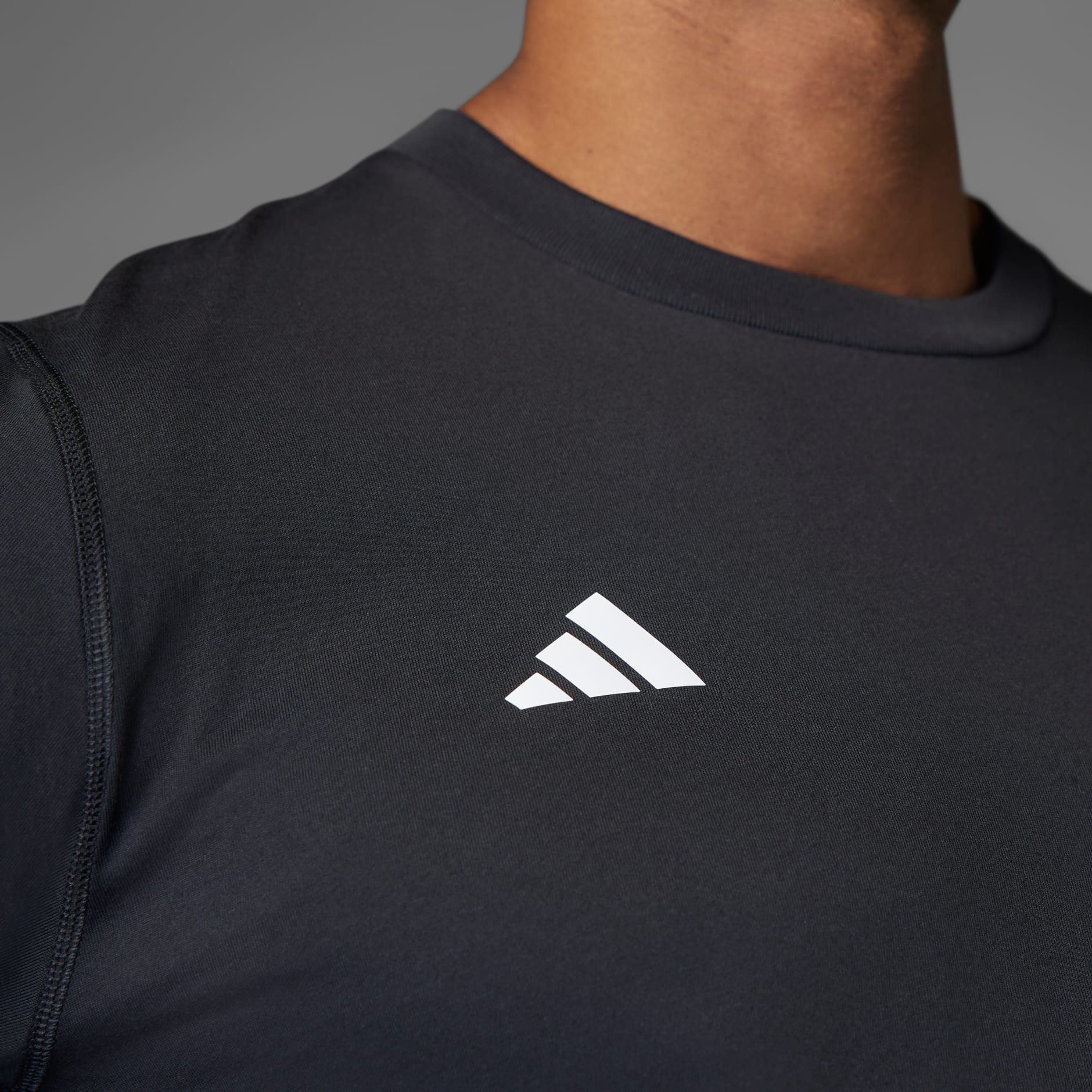 ★★Adairs★★ Runner's Long Sleeve Tee Gender Neutral JC736 Clothing - Runners Long Sleeve Tee (Gender Neutral) - Black