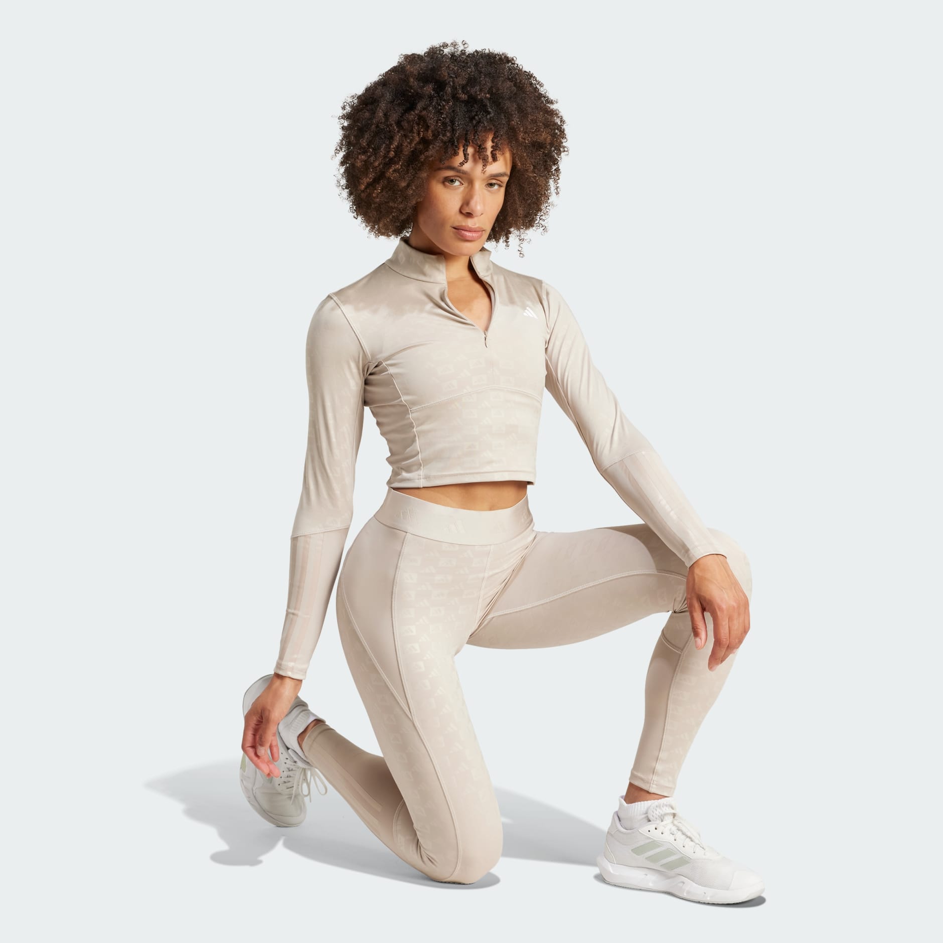【adidas】HYPERGLAM トレーニング EMBOSS トップ CLOTHING - Hyperglam Training Emboss Top - Beige | adidas Oman