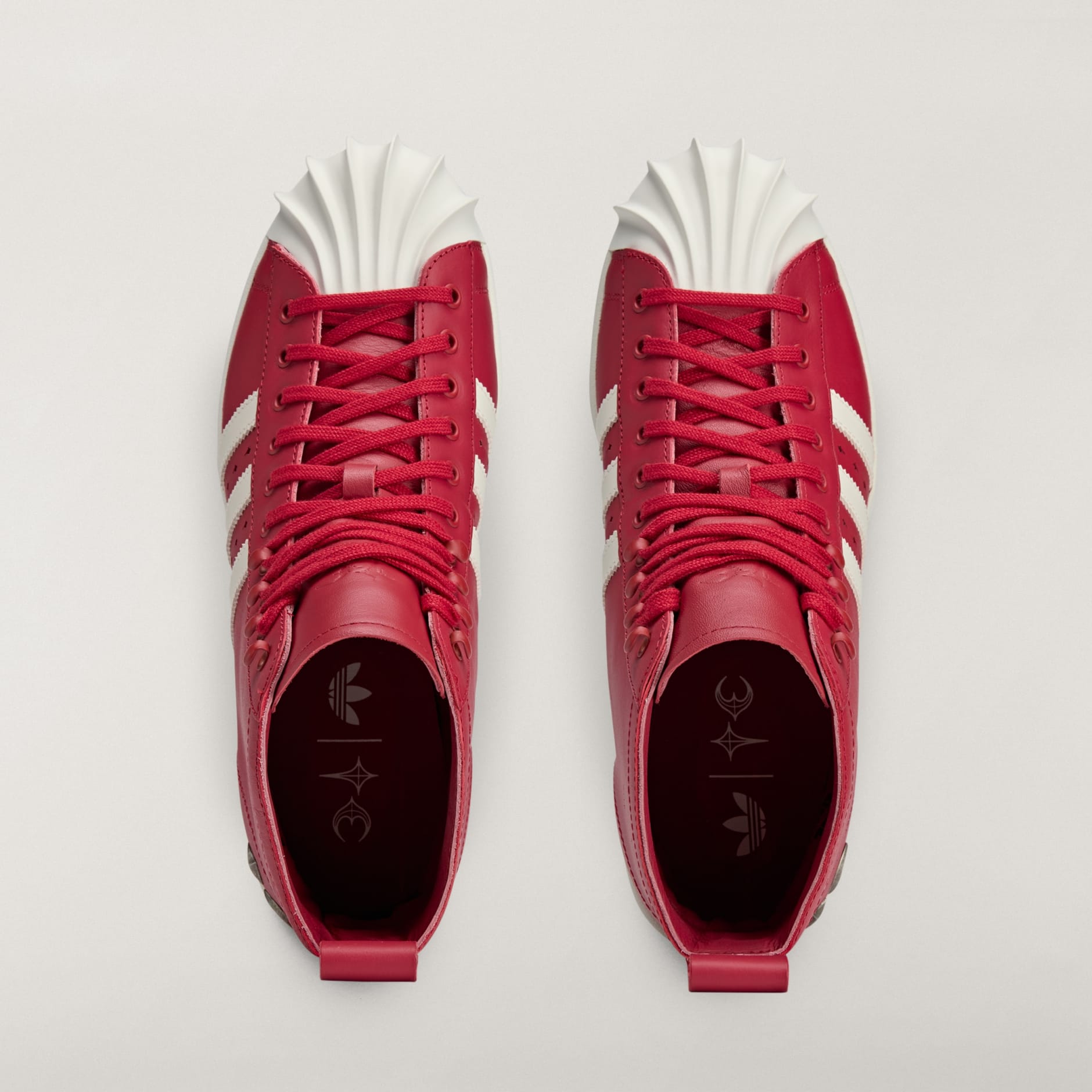 TI150 赤 F36 Shoes - SUPERSTAR BOOT LUXE TC - Multicolour | adidas Qatar