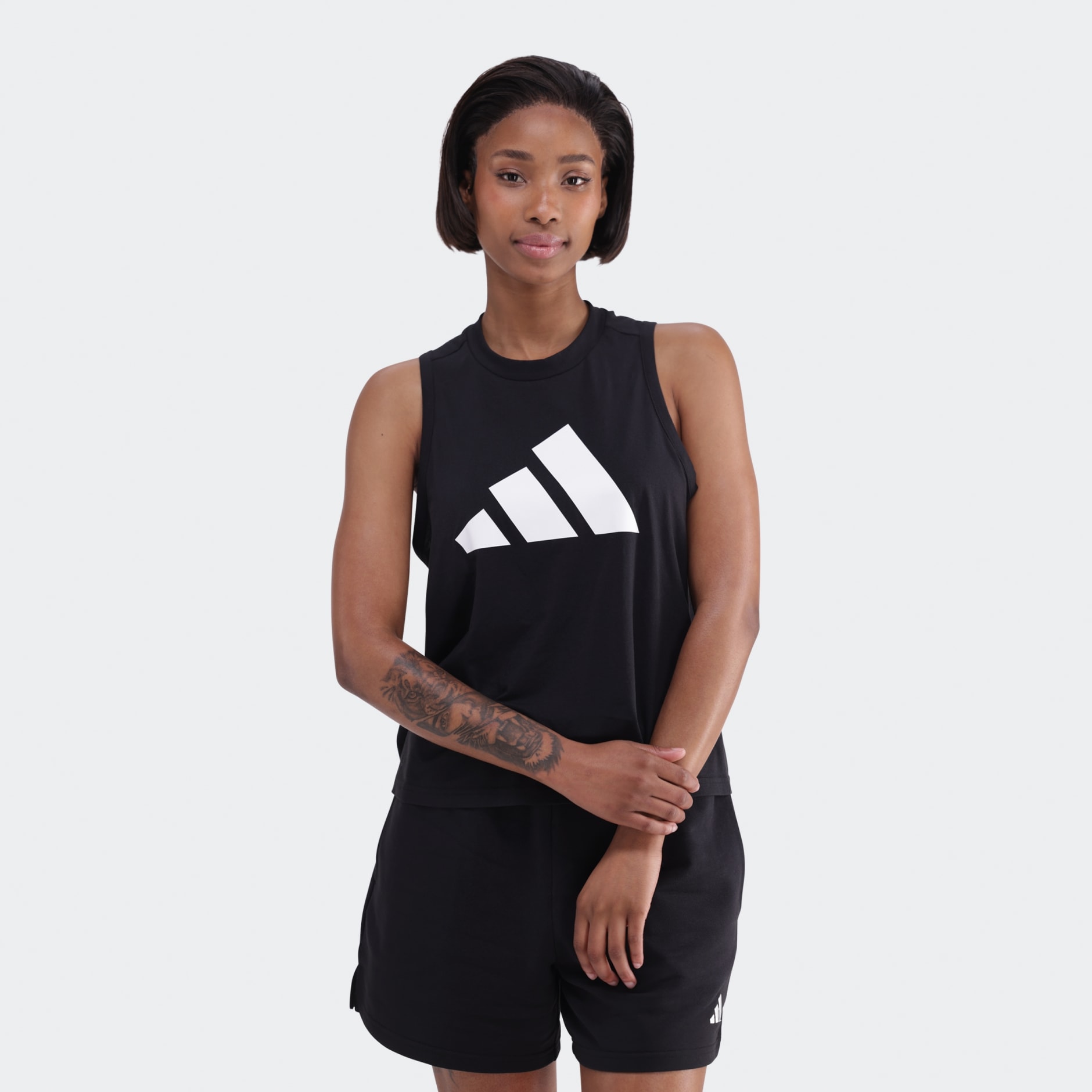 Train Essentials Big Performance Logo Training Tank Top