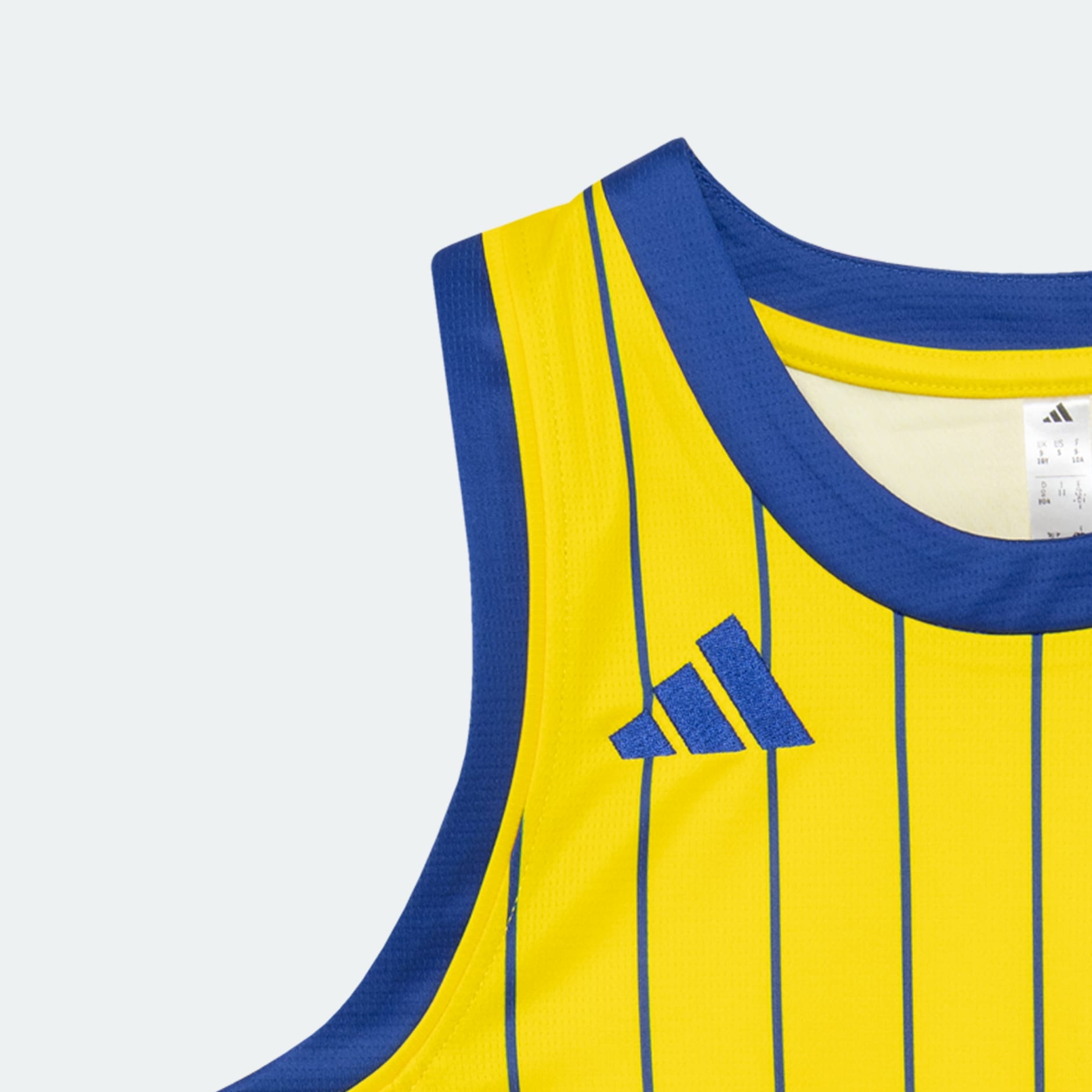 גופיית משחק כדורסל משחקי בית מכבי תל אביב 25/26 ילדים