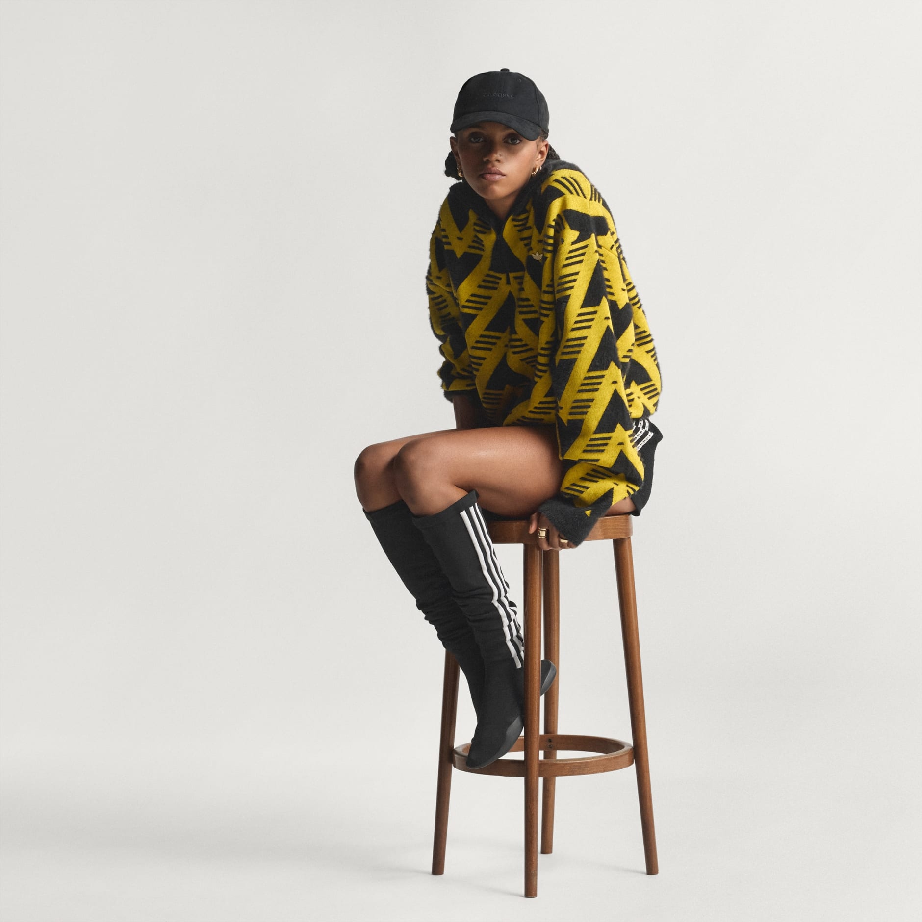 PLETENI DŽEMPER S PATENTNIM ZATVARAČEM POLOVICOM DULJINE