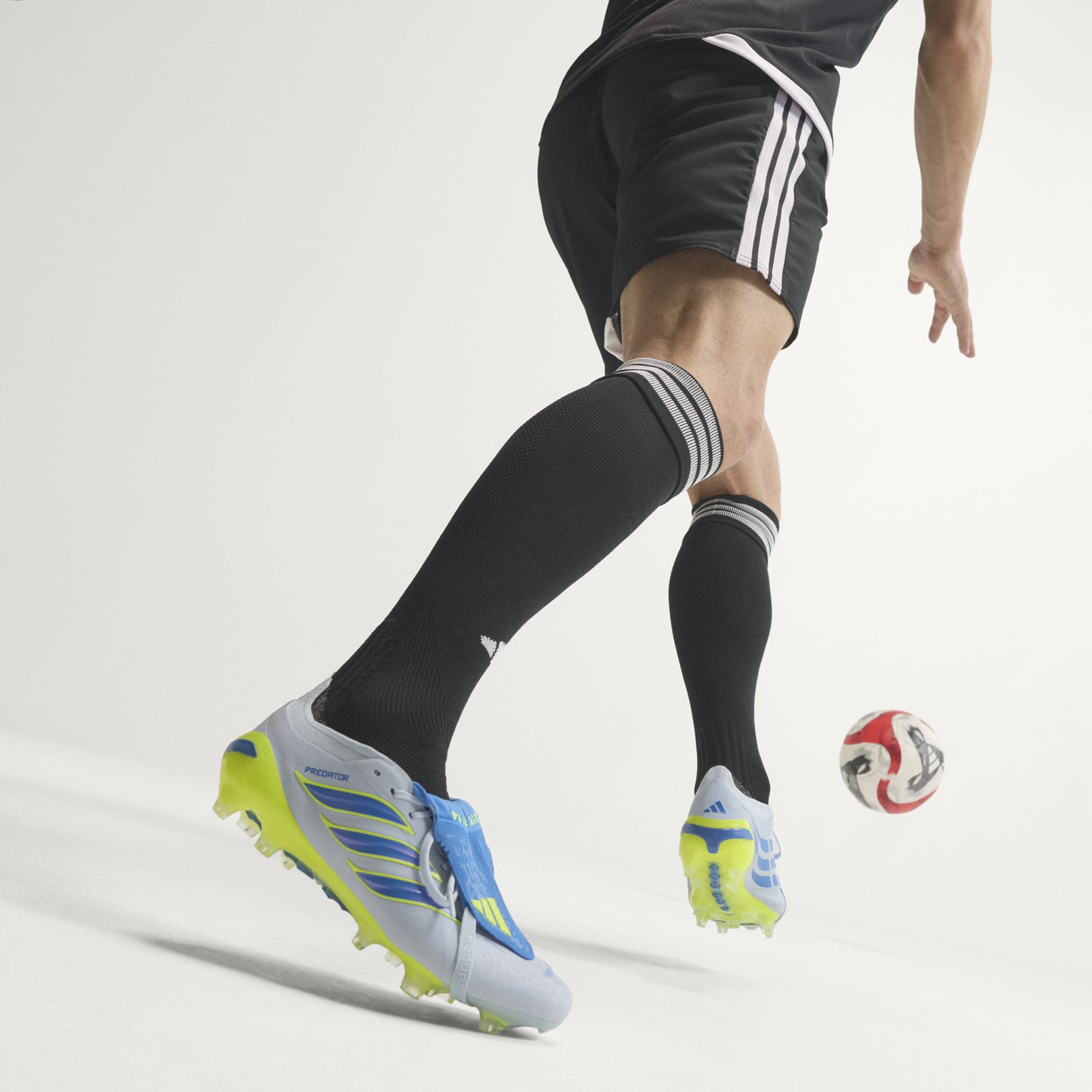 PREDATOR ELITE Fold-Over Tongue Firm Ground Football Boots