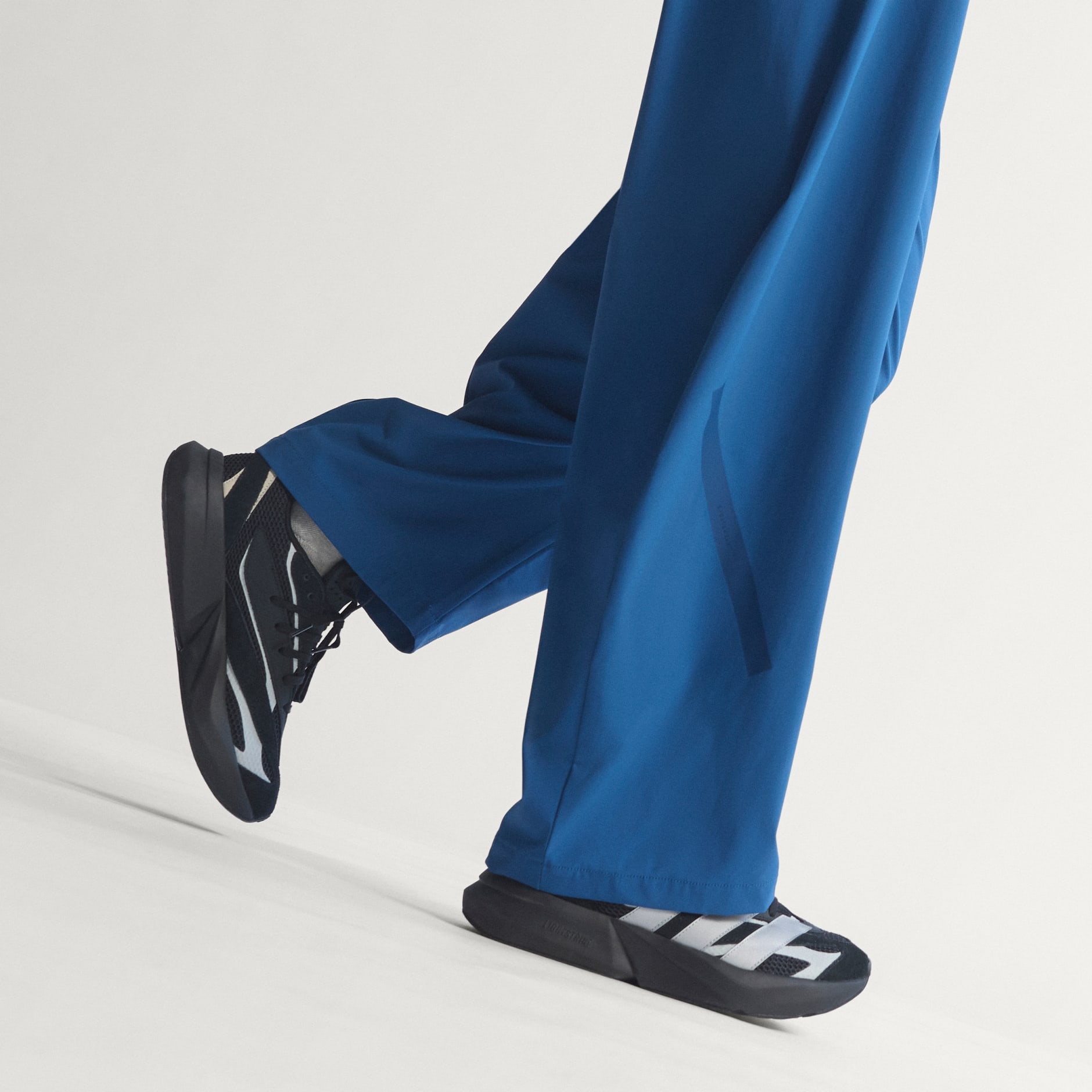 ADIDAS Z.N.E. WOVEN PANT