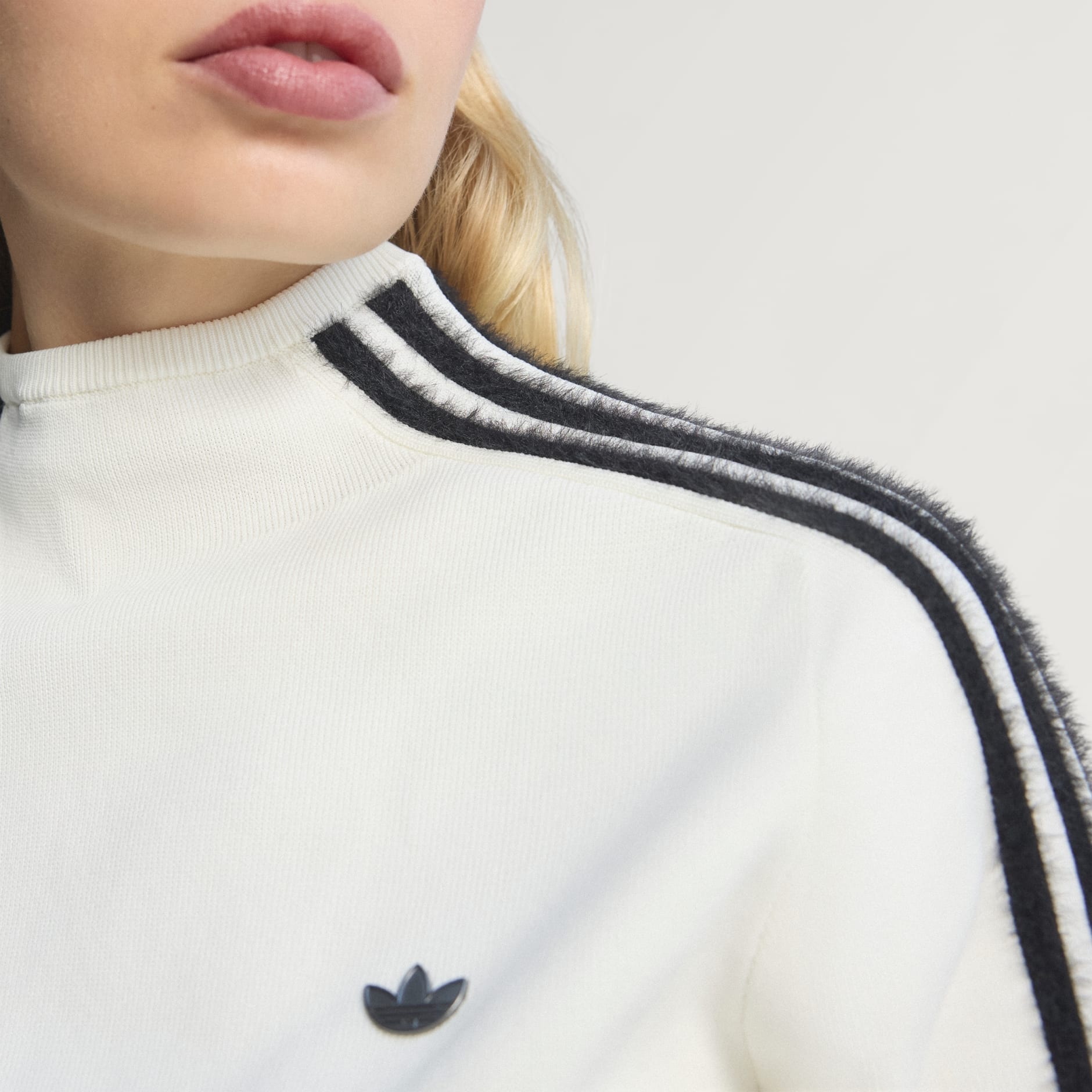 Tricou cu m&acirc;necă lungă