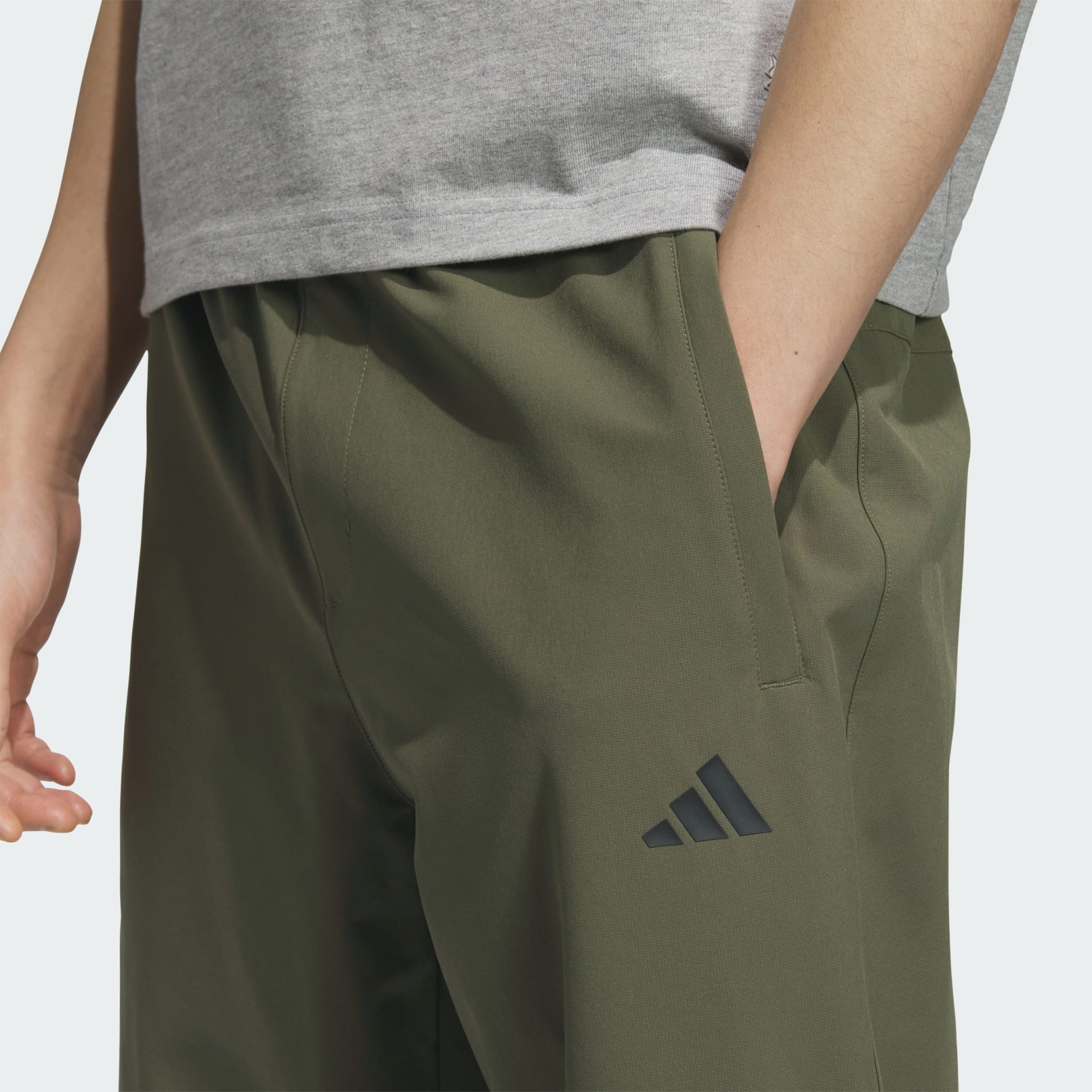 Must Haves Entry Woven Pants