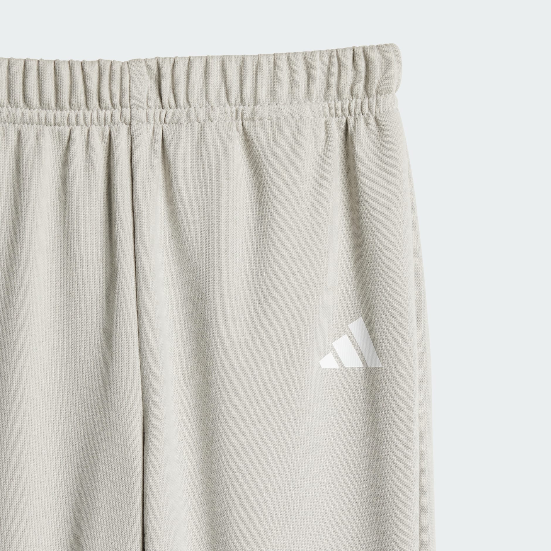 أساسيات الموسم Adiraptor French Terry طقم بنطال للأطفال.