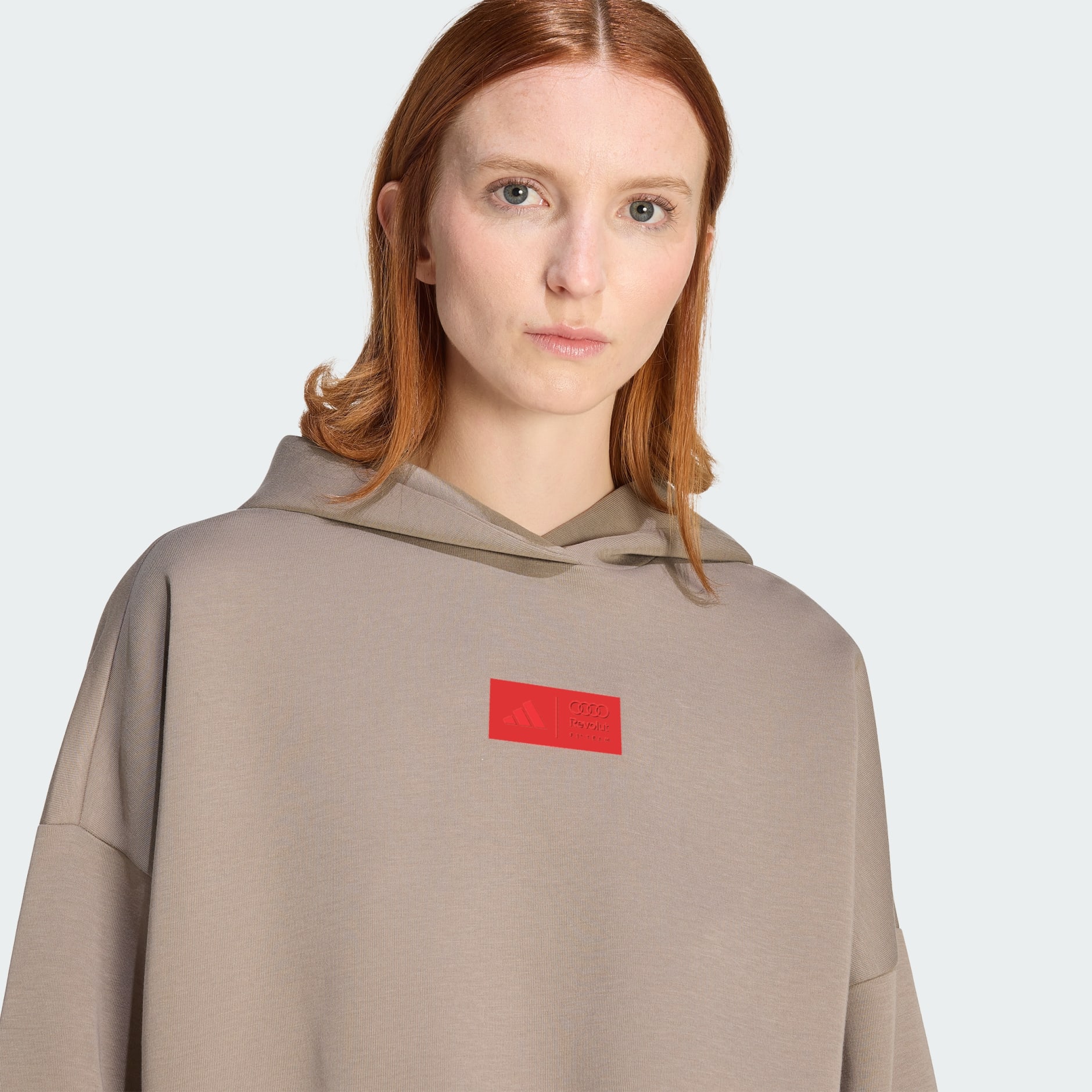 MAJICA S KAPULJAČOM AUDI REVOLUT F1 TEAM ELEVATED