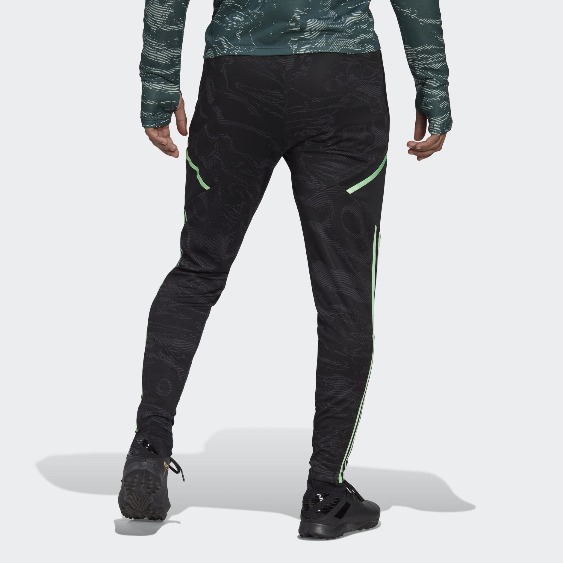 Real Madrid Condivo 22 Training Pants