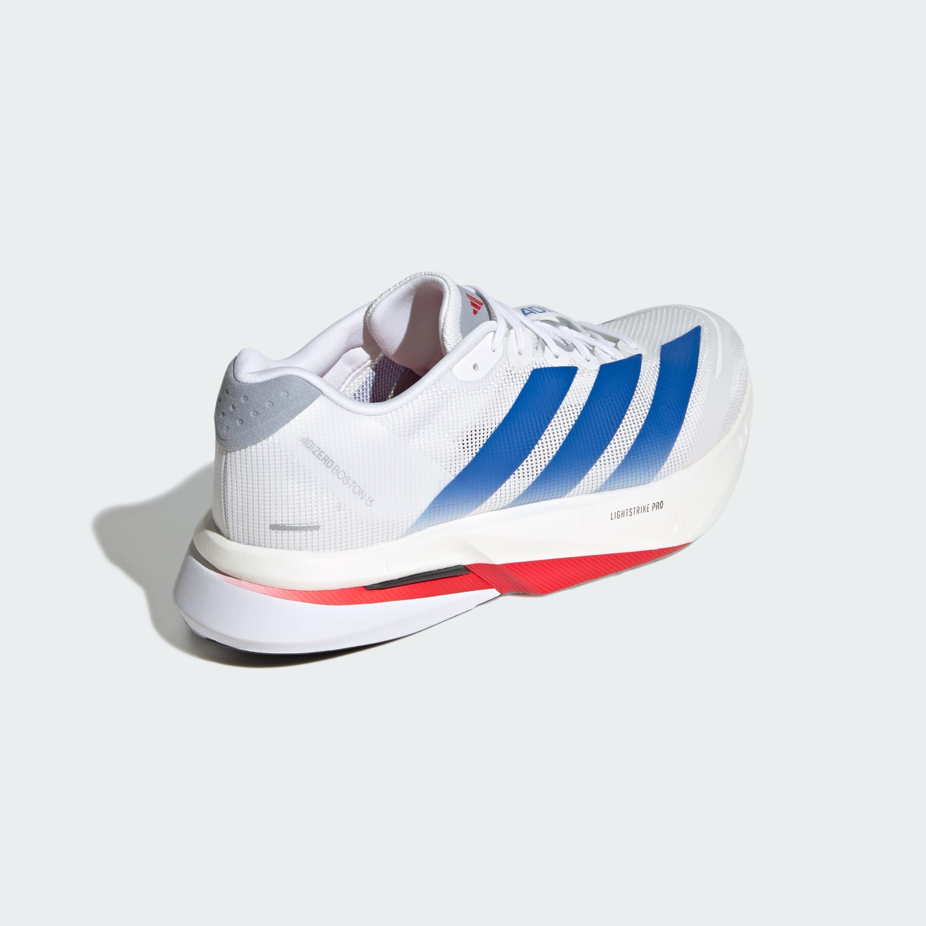 Adizero Boston 13 鞋
