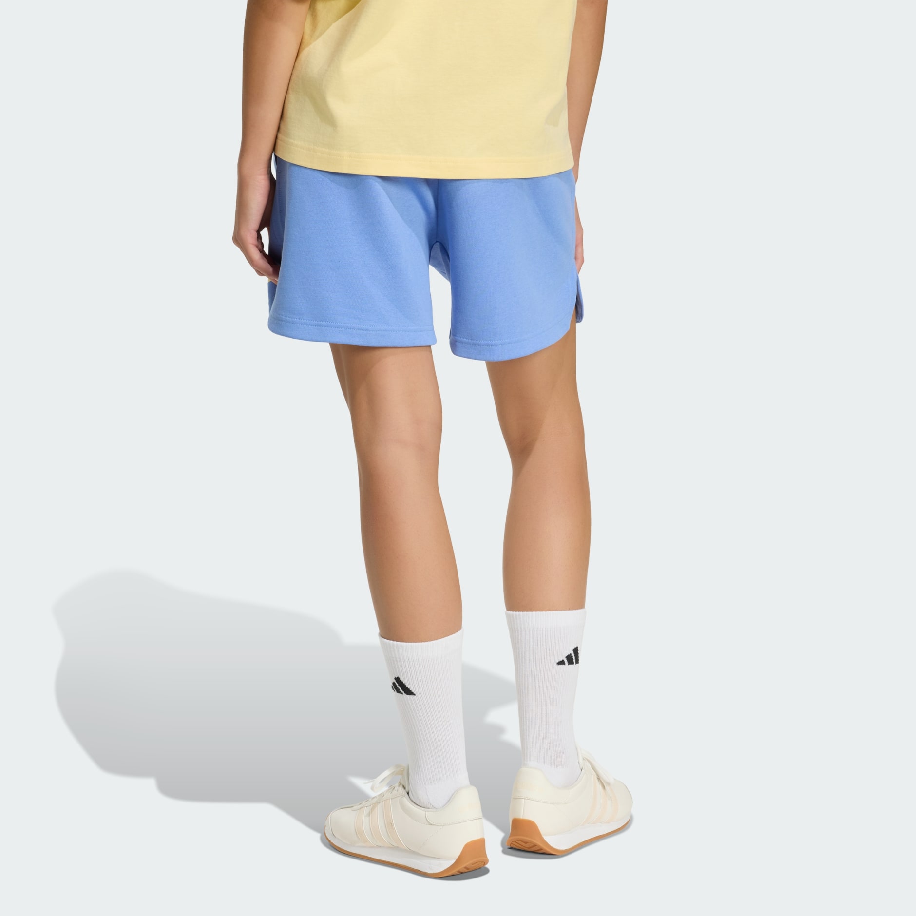 Pantaloni scurți lejeri din fleece Studio cu 3 dungi