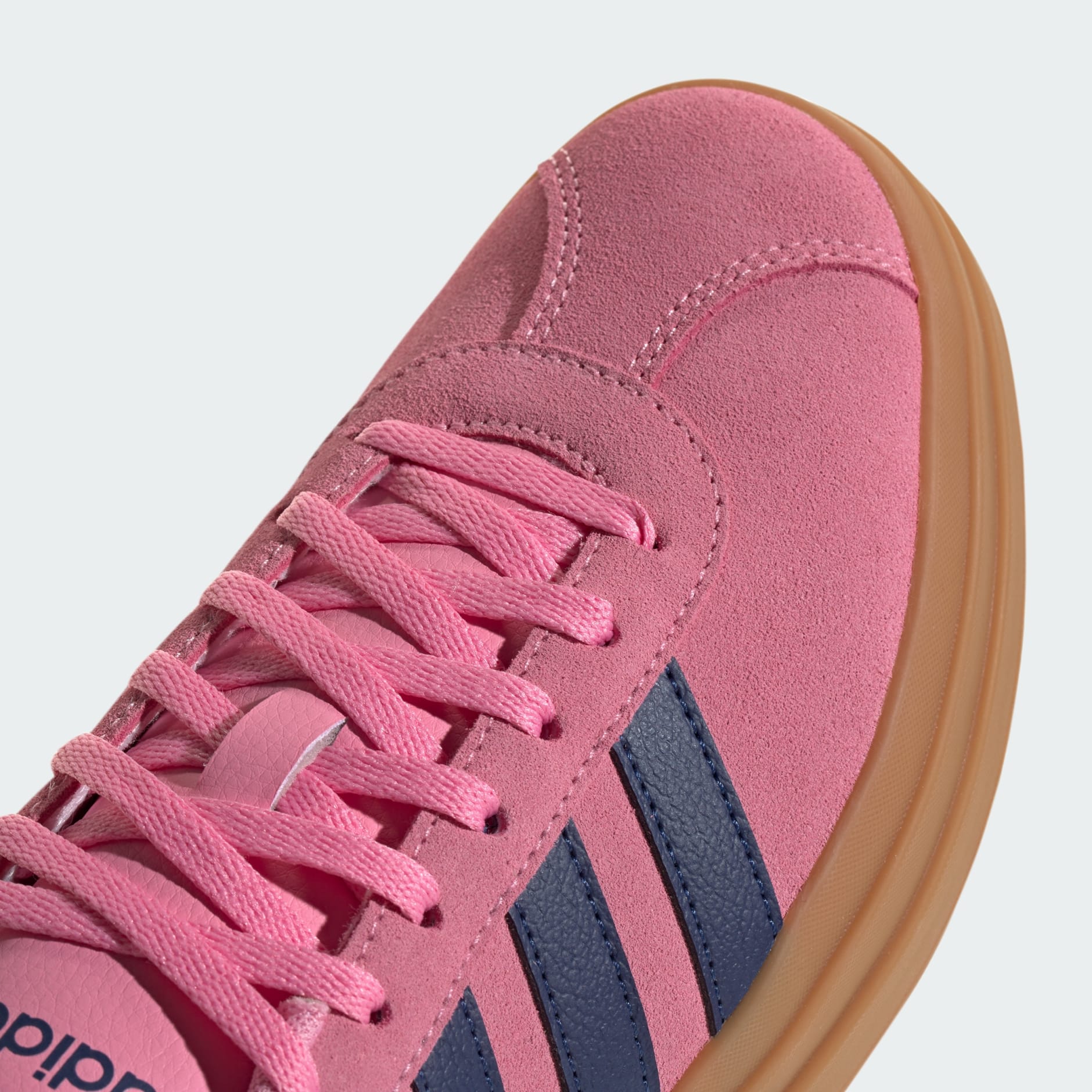 VL Court Bold Shoes