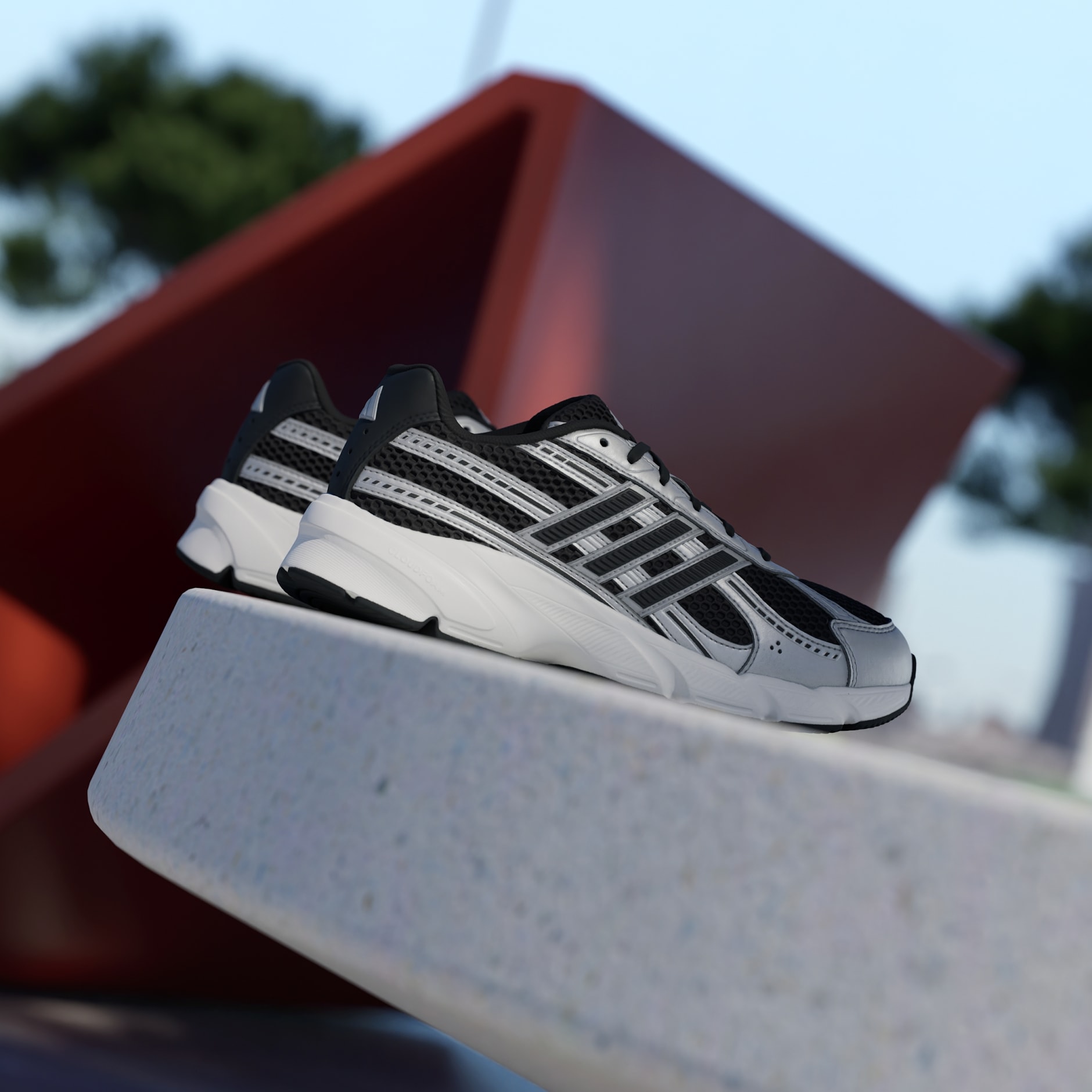 TENISICE TECHNOCHAOS 2000