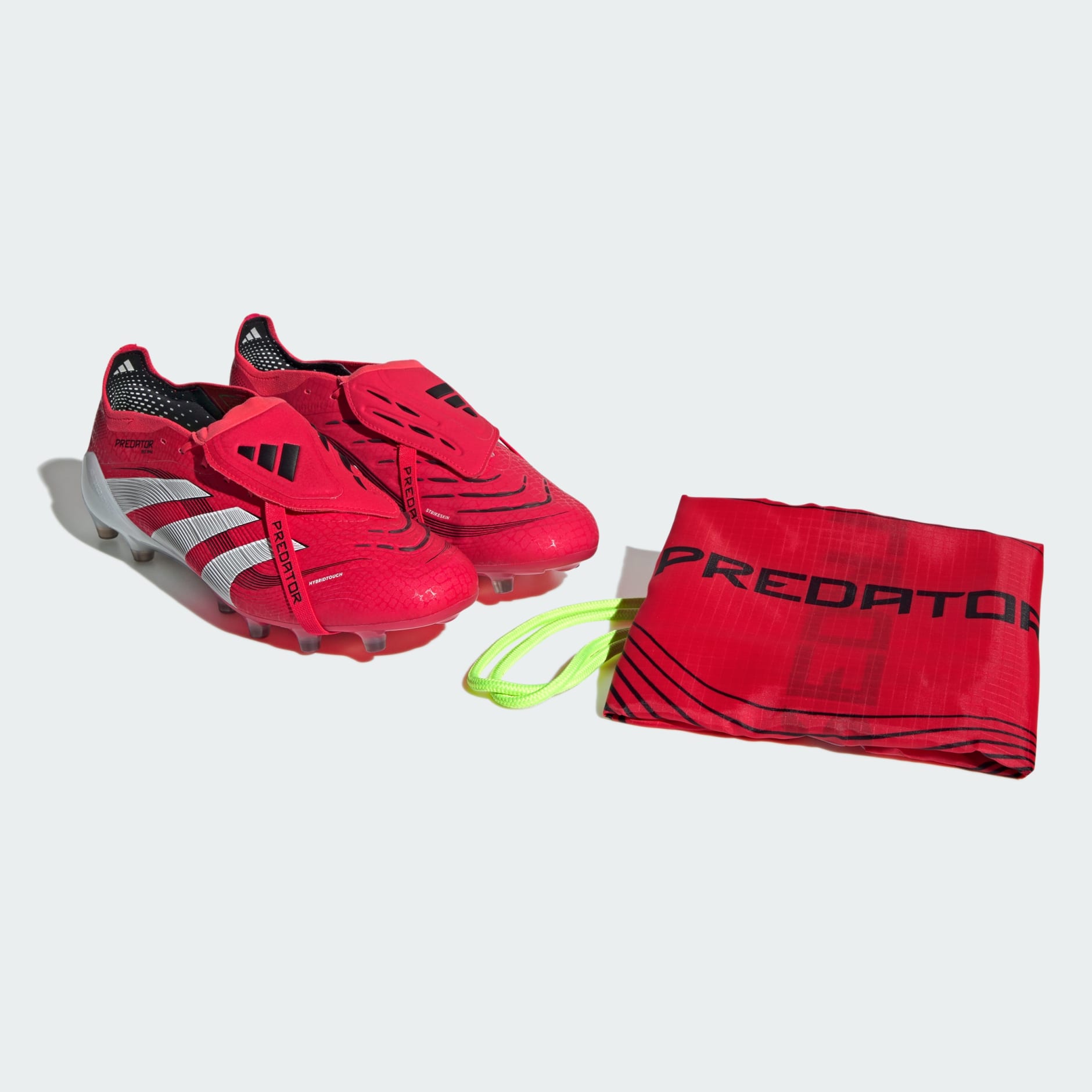 Ghete pentru gazon artificial Predator Elite cu limbă pliabilă