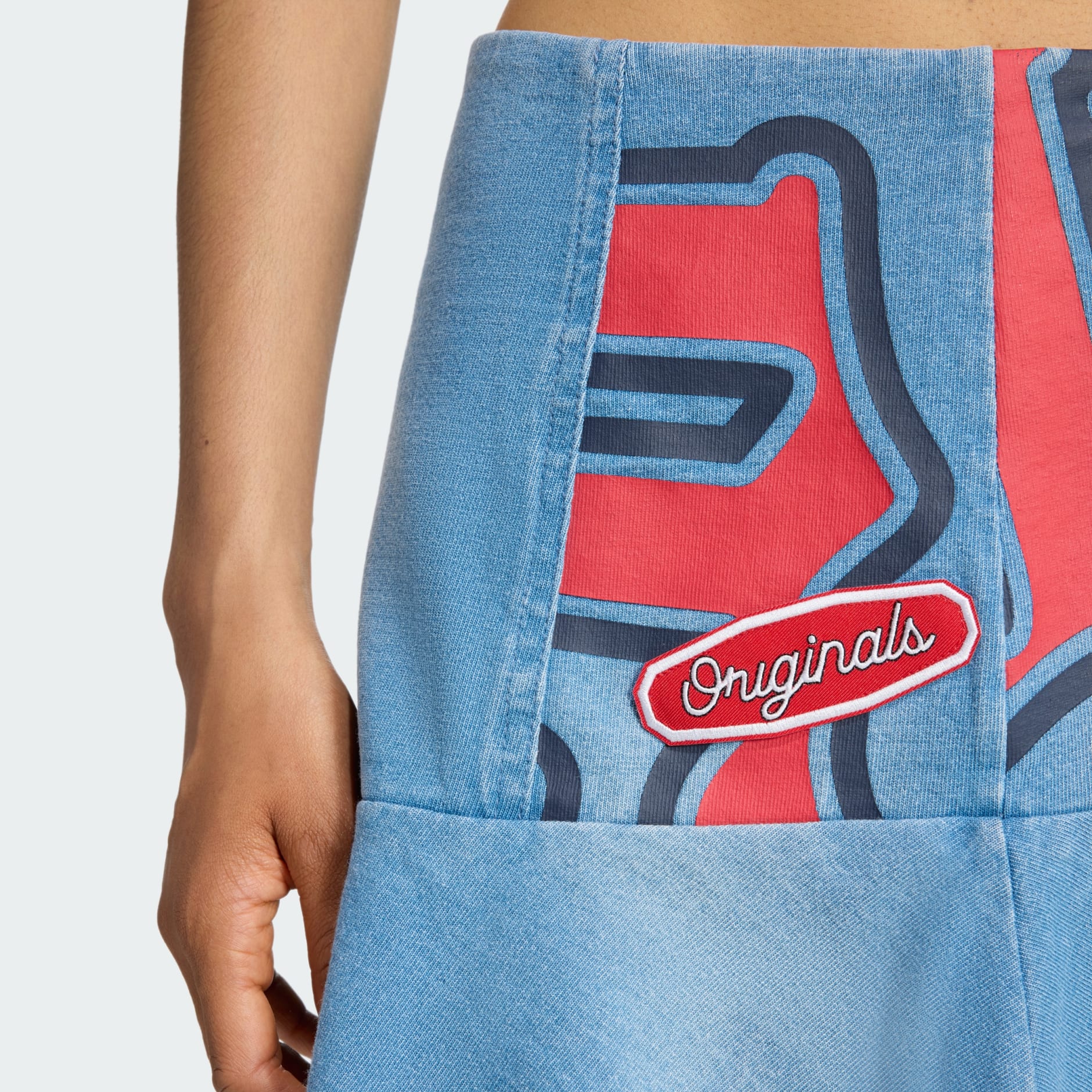 ADIDAS ORIGINALS GFX 短裙