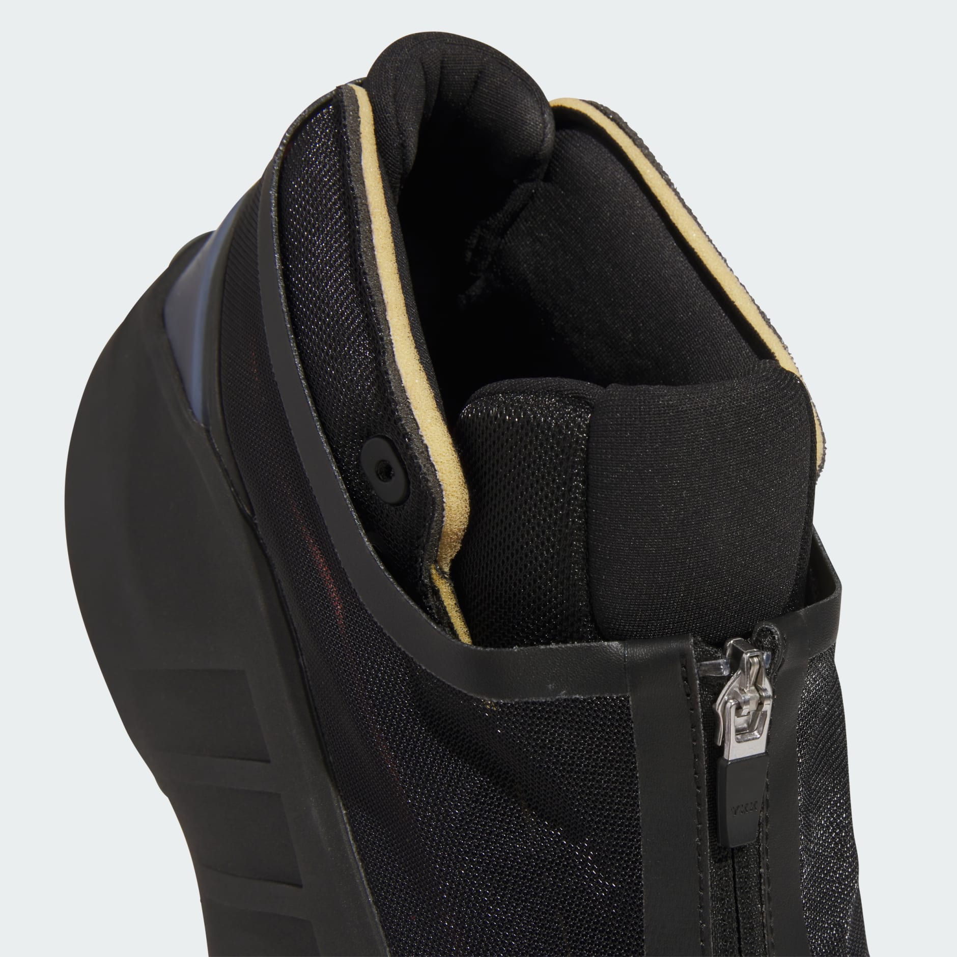 حذاء Crazy IIInfinity