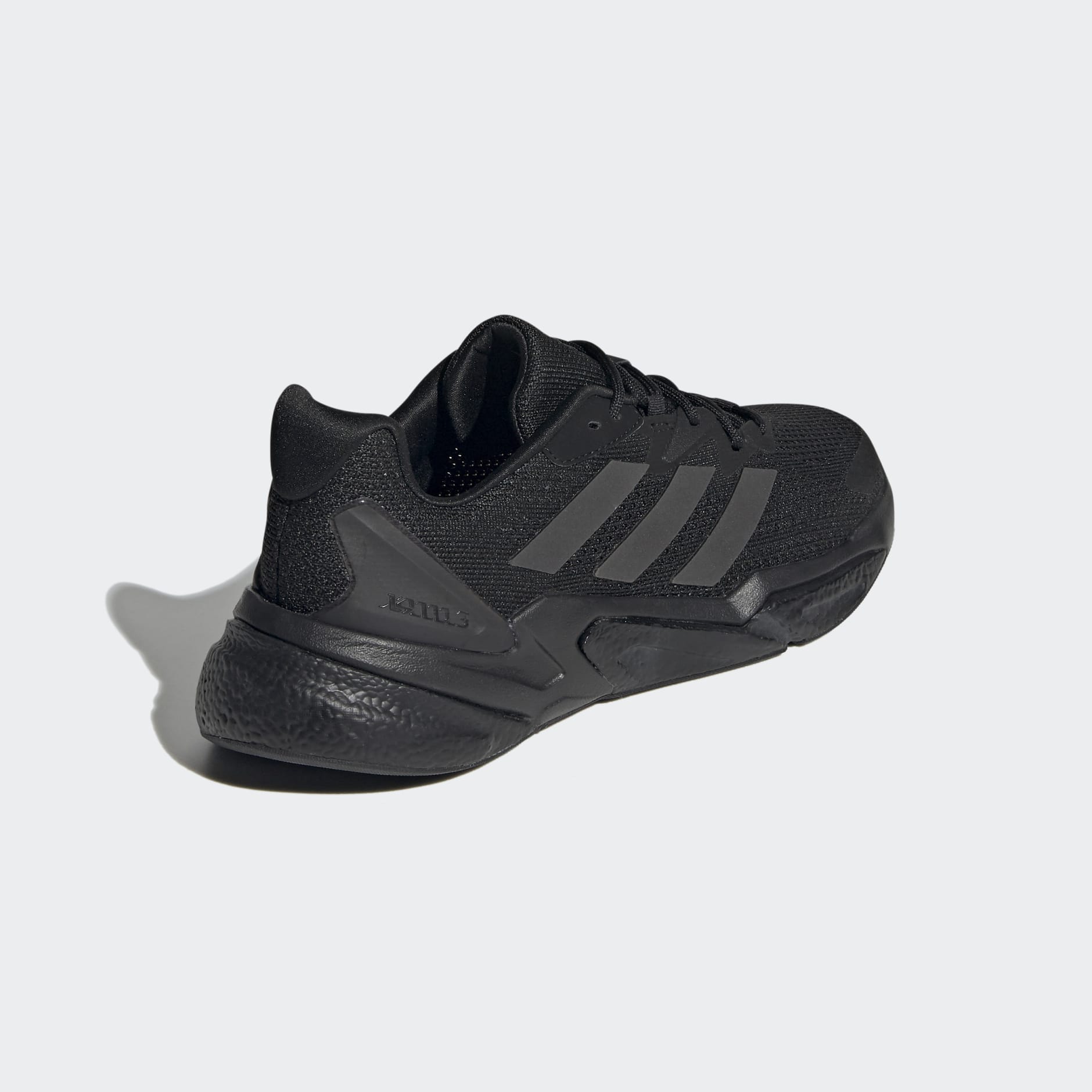 s23679 adidas