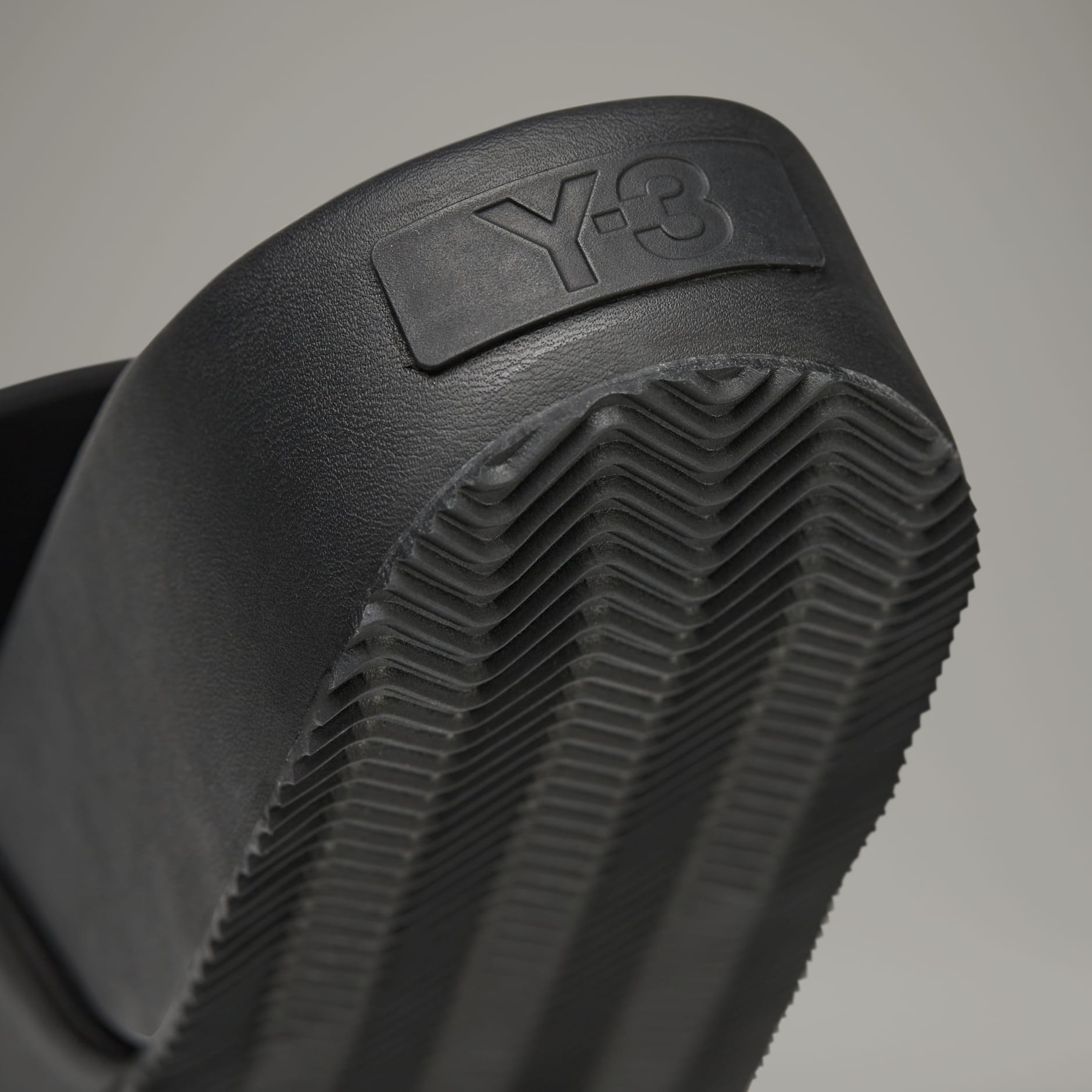 Adidas y3 slides online