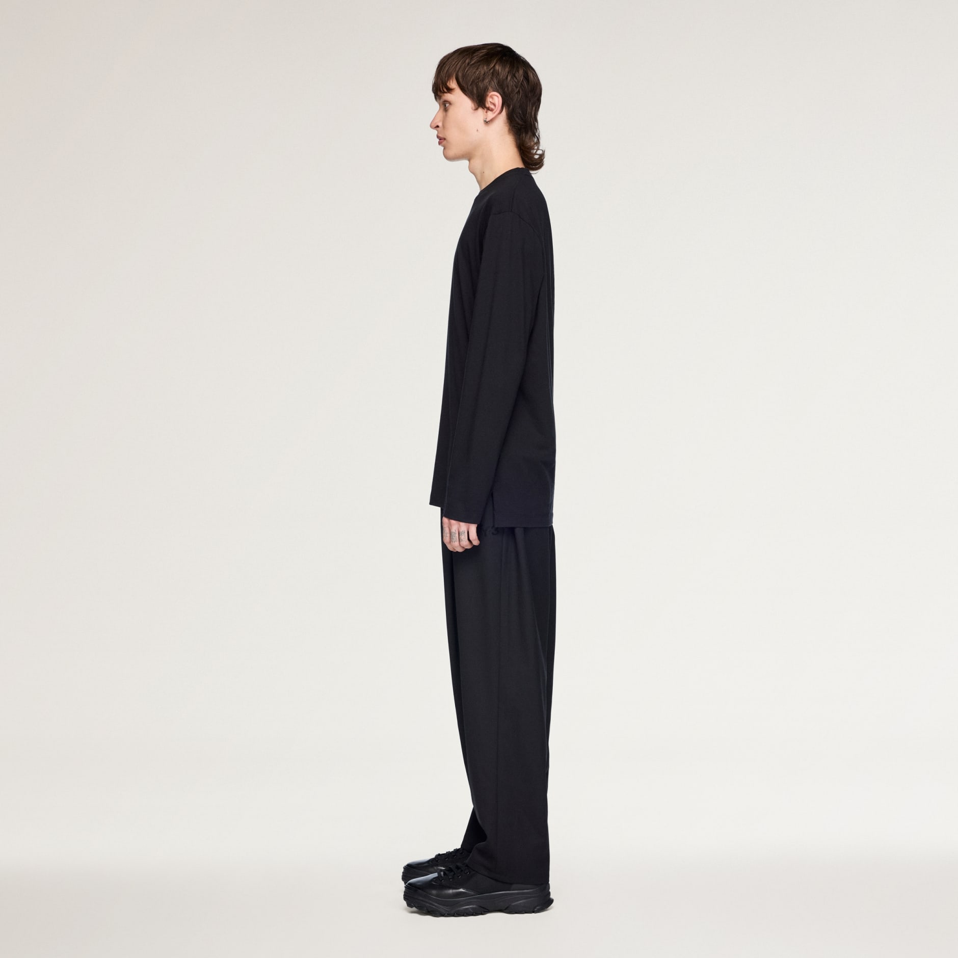 TRICOU Y-3 GFX CU M&Acirc;NECĂ LUNGĂ