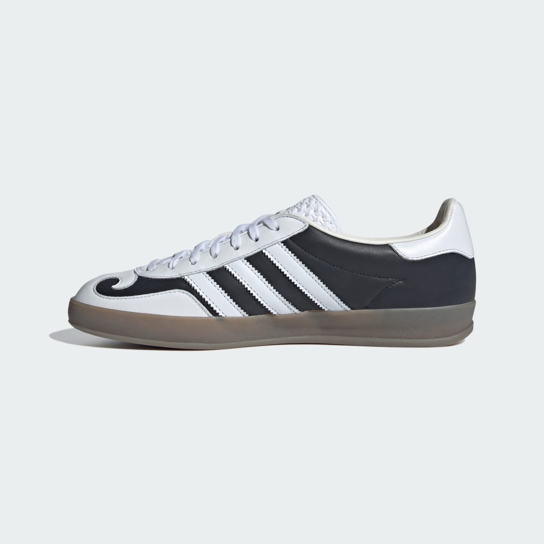 GAZELLE INDOOR